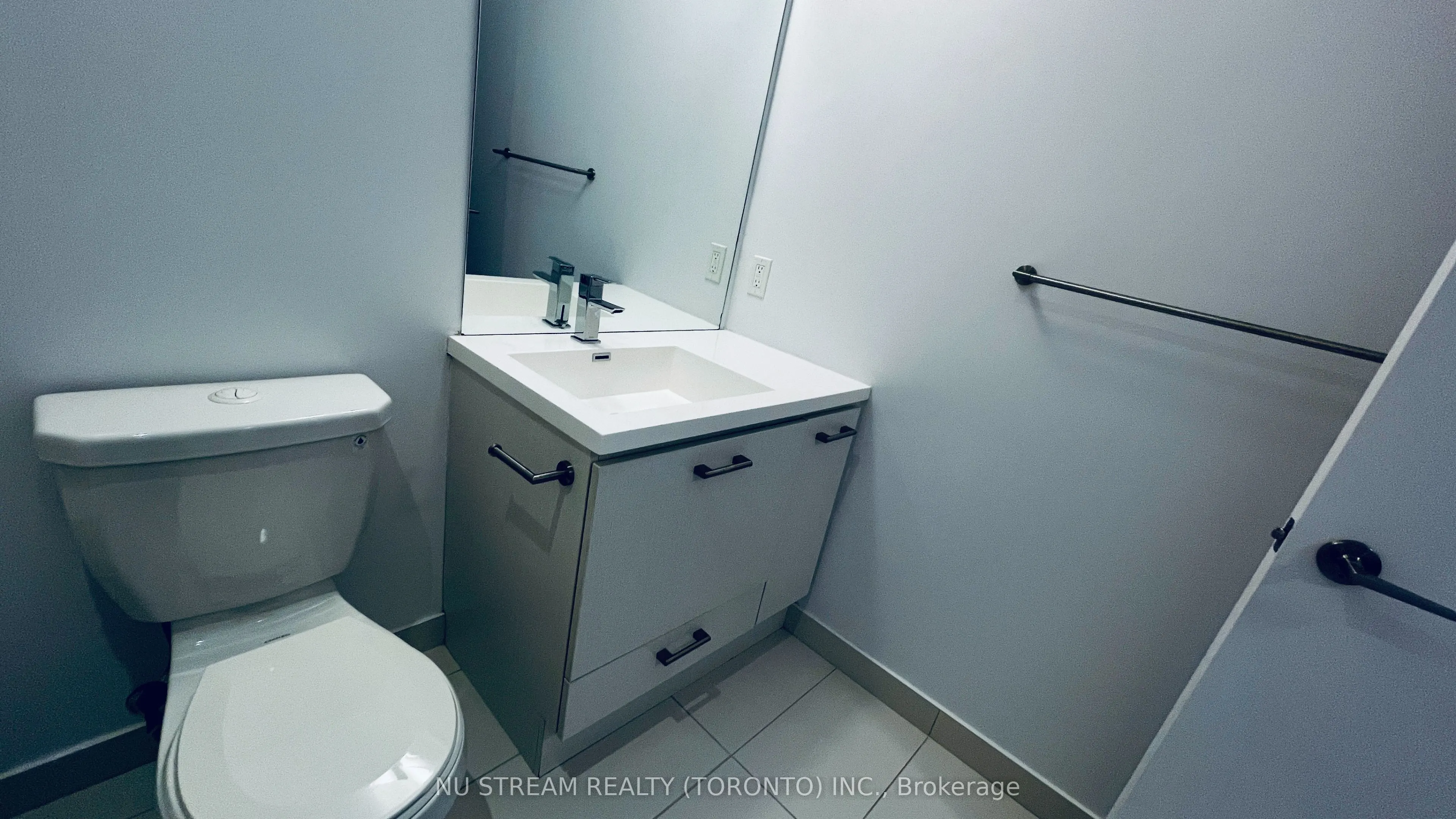 87 Peter Street, #2303