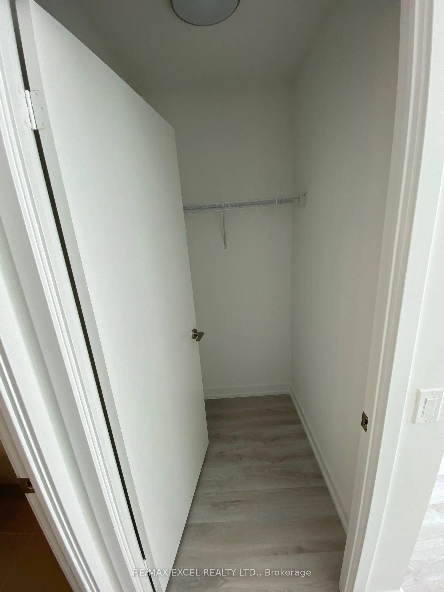 33 Helendale Avenue, #612