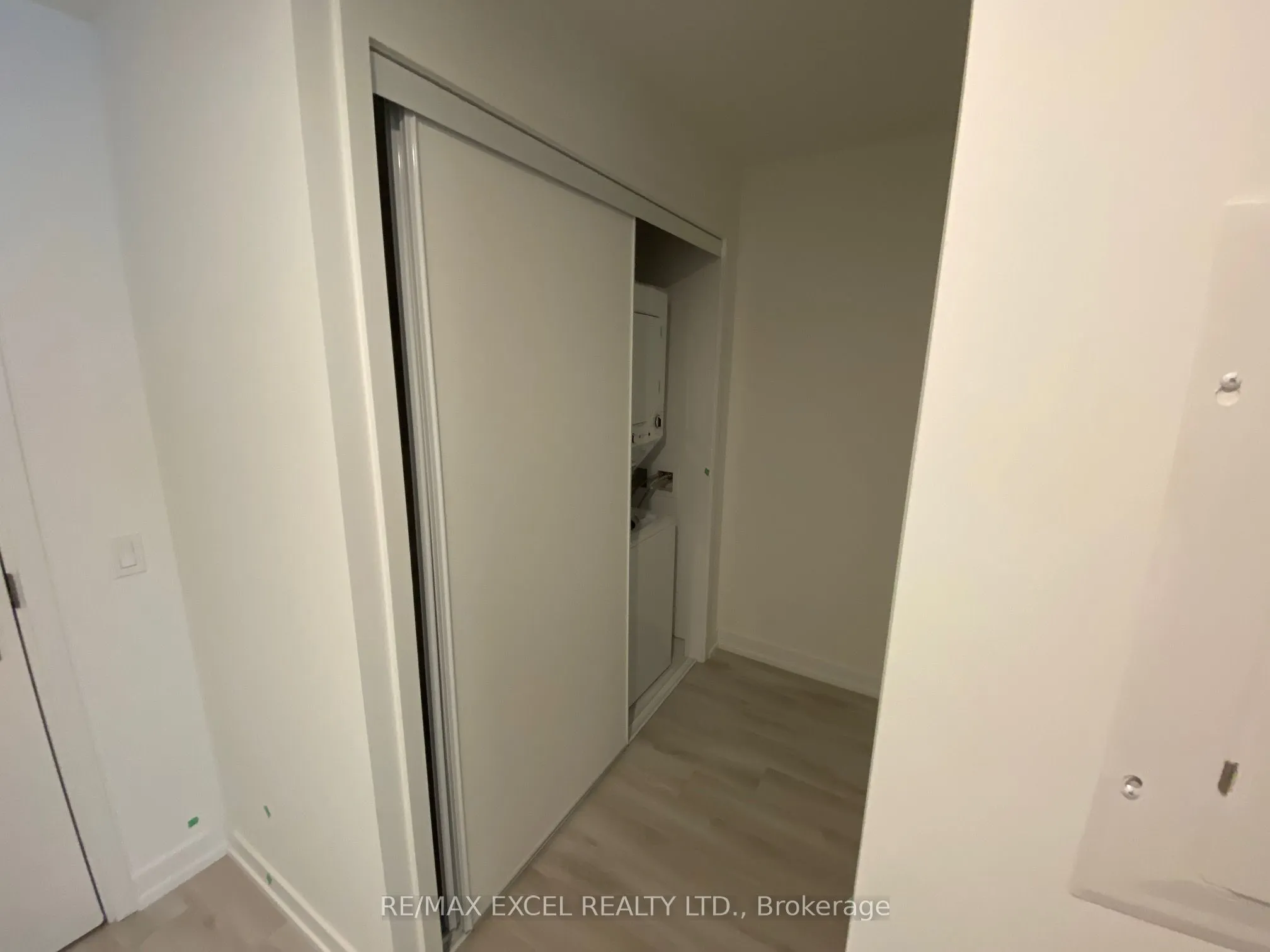 33 Helendale Avenue, #612