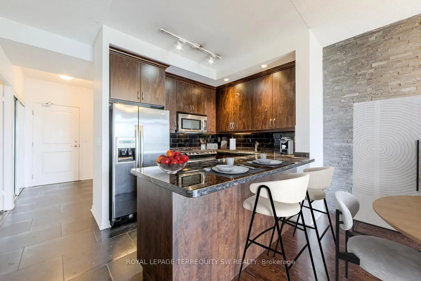 21 Grand Magazine Street, #1707
