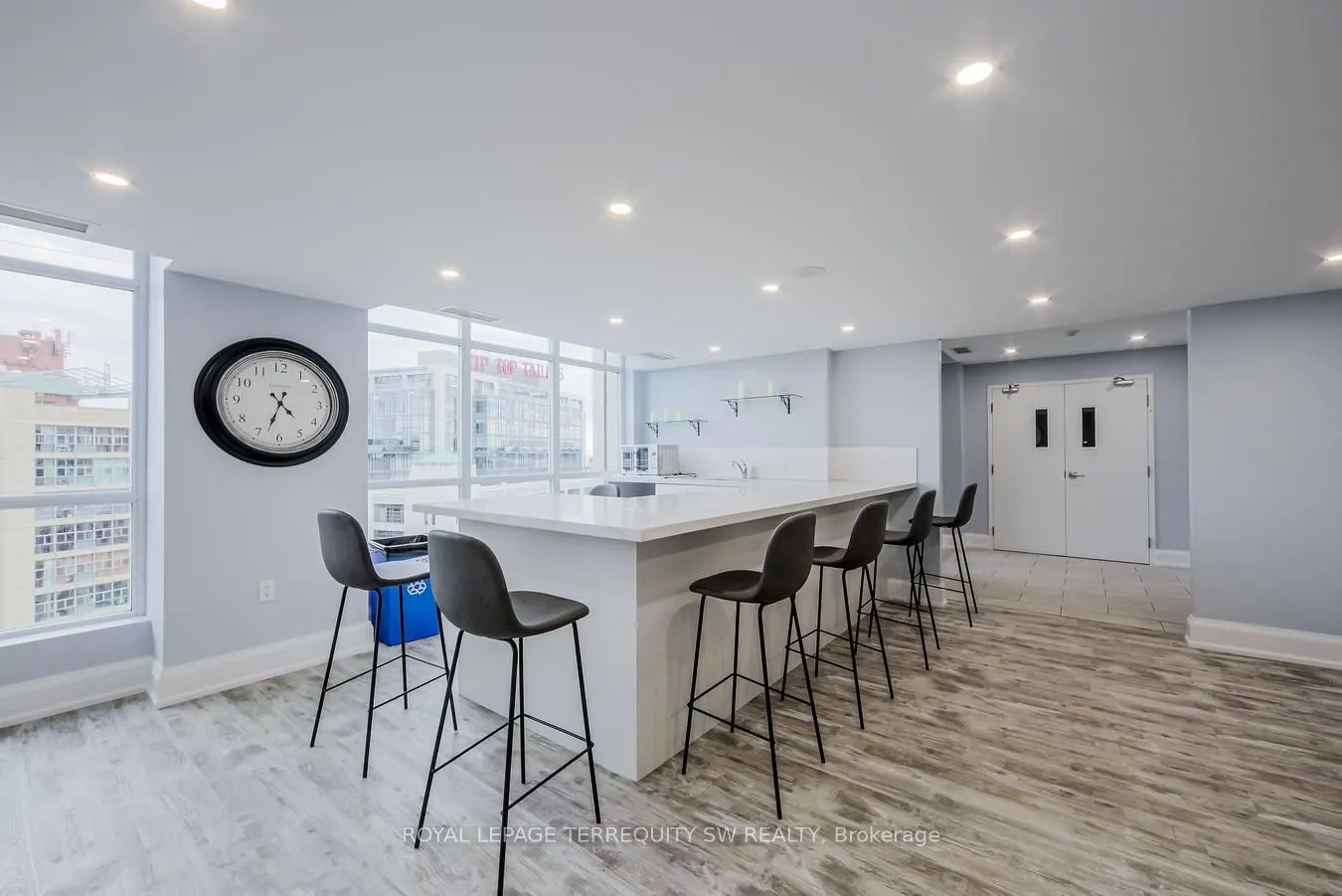 21 Grand Magazine Street, #1707