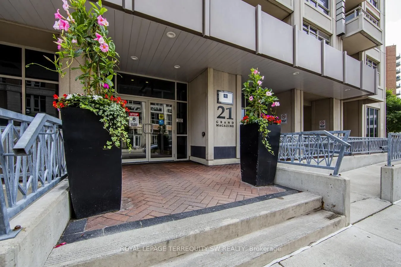 21 Grand Magazine Street, #1707