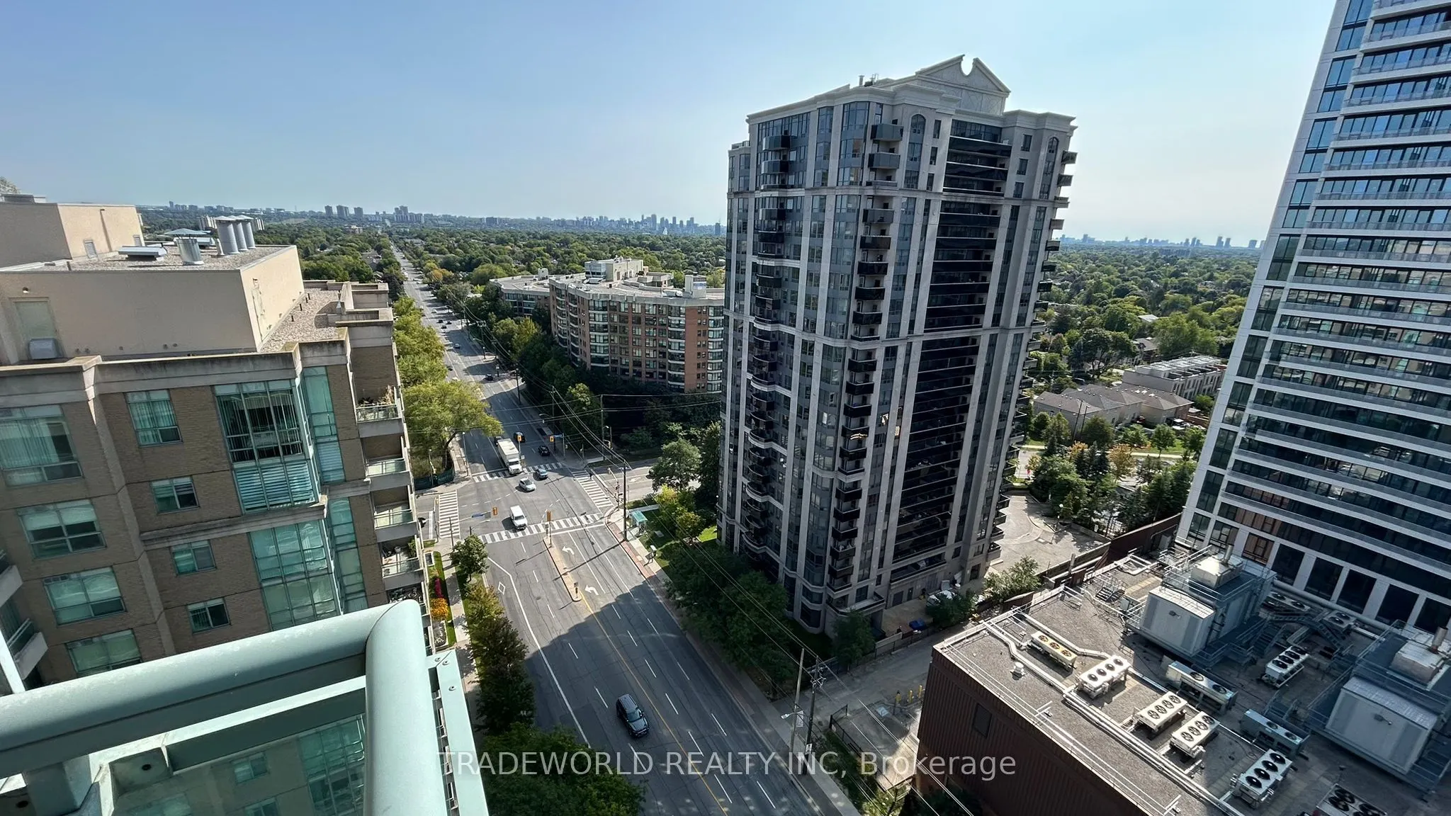 3 Pemberton Avenue, #2009