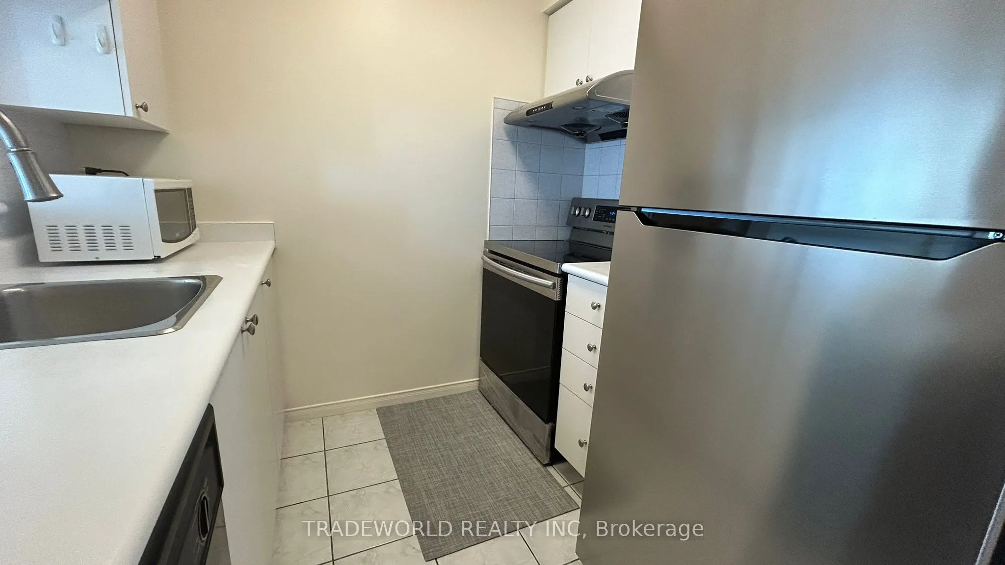 3 Pemberton Avenue, #2009