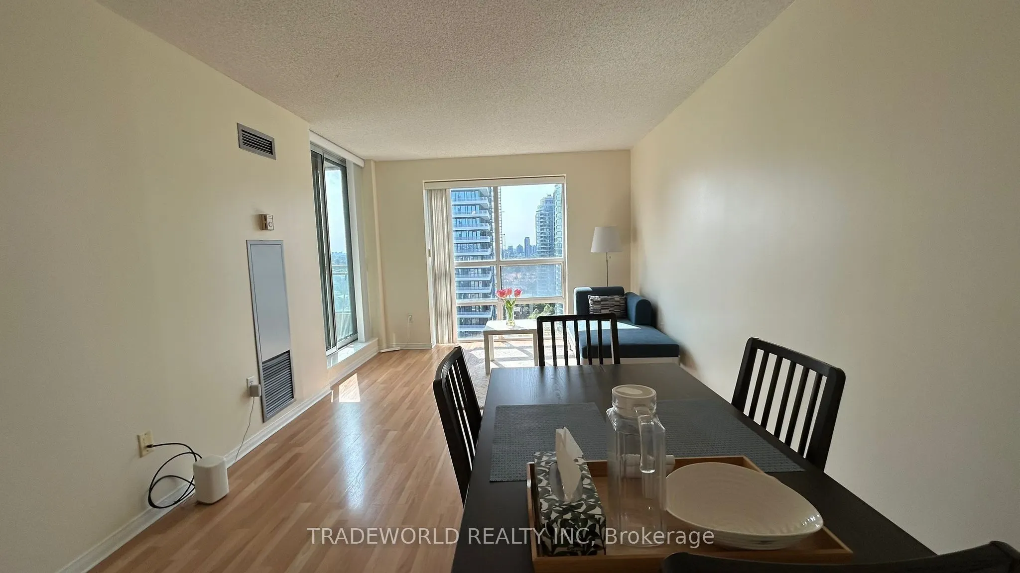 3 Pemberton Avenue, #2009