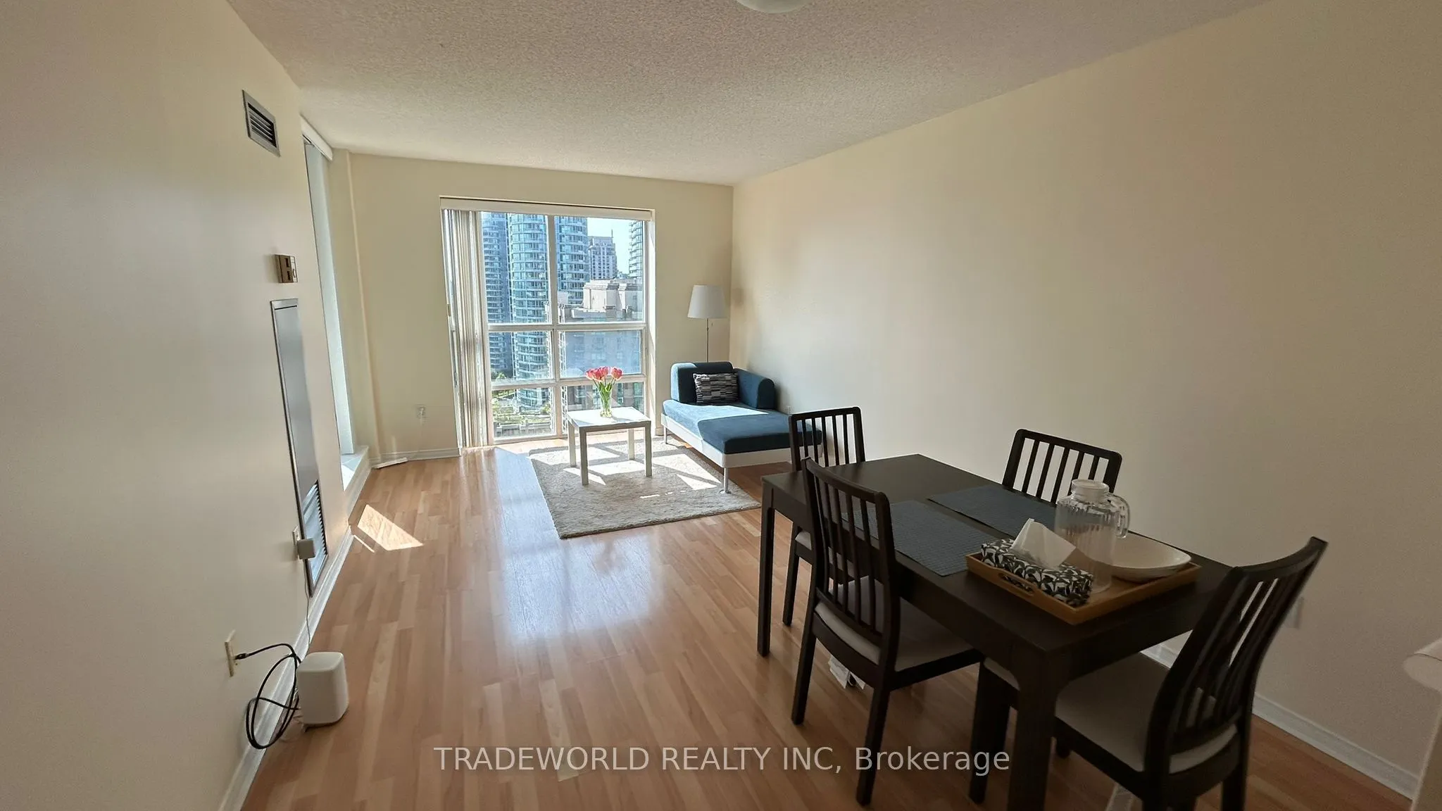 3 Pemberton Avenue, #2009