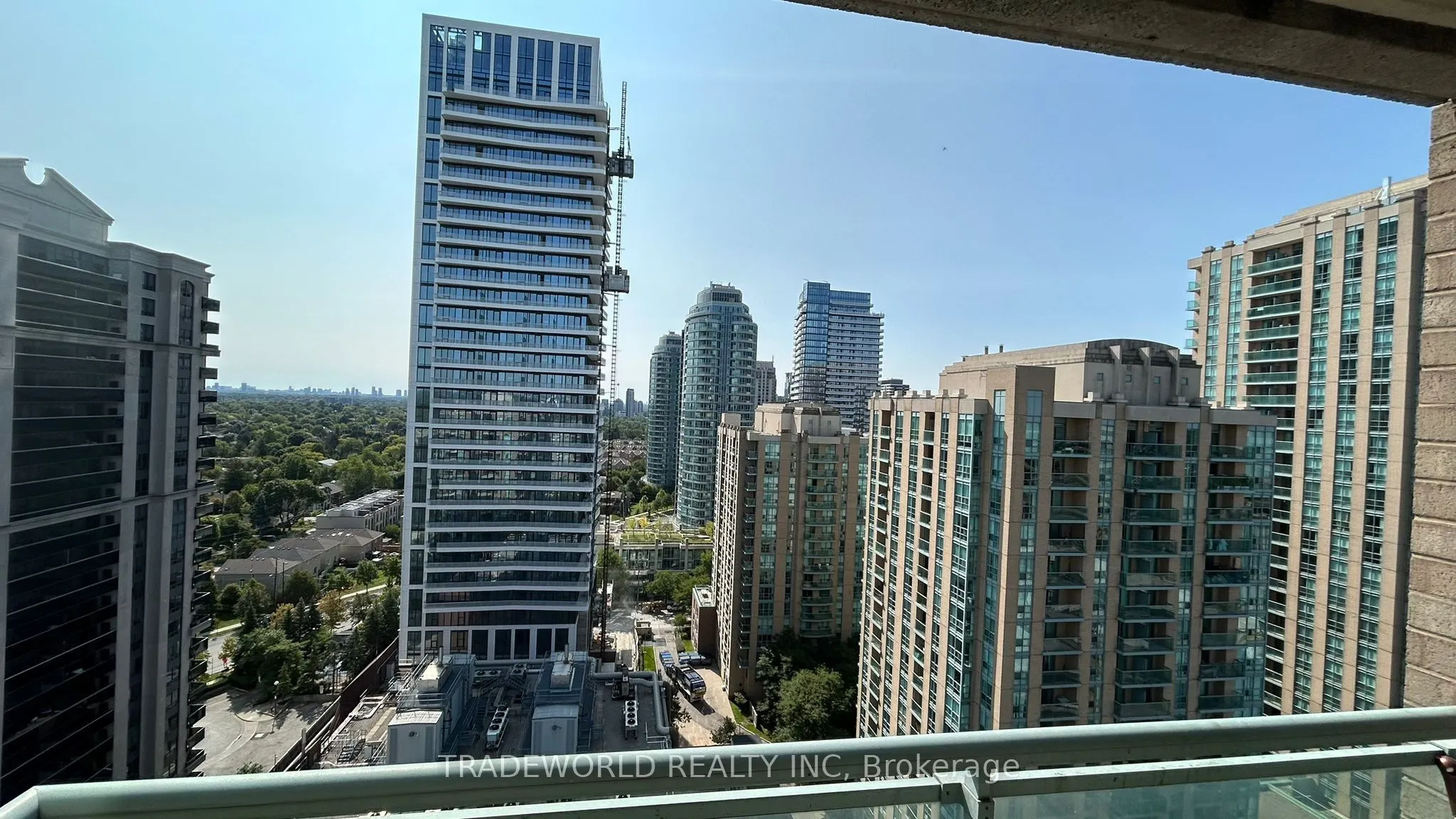3 Pemberton Avenue, #2009