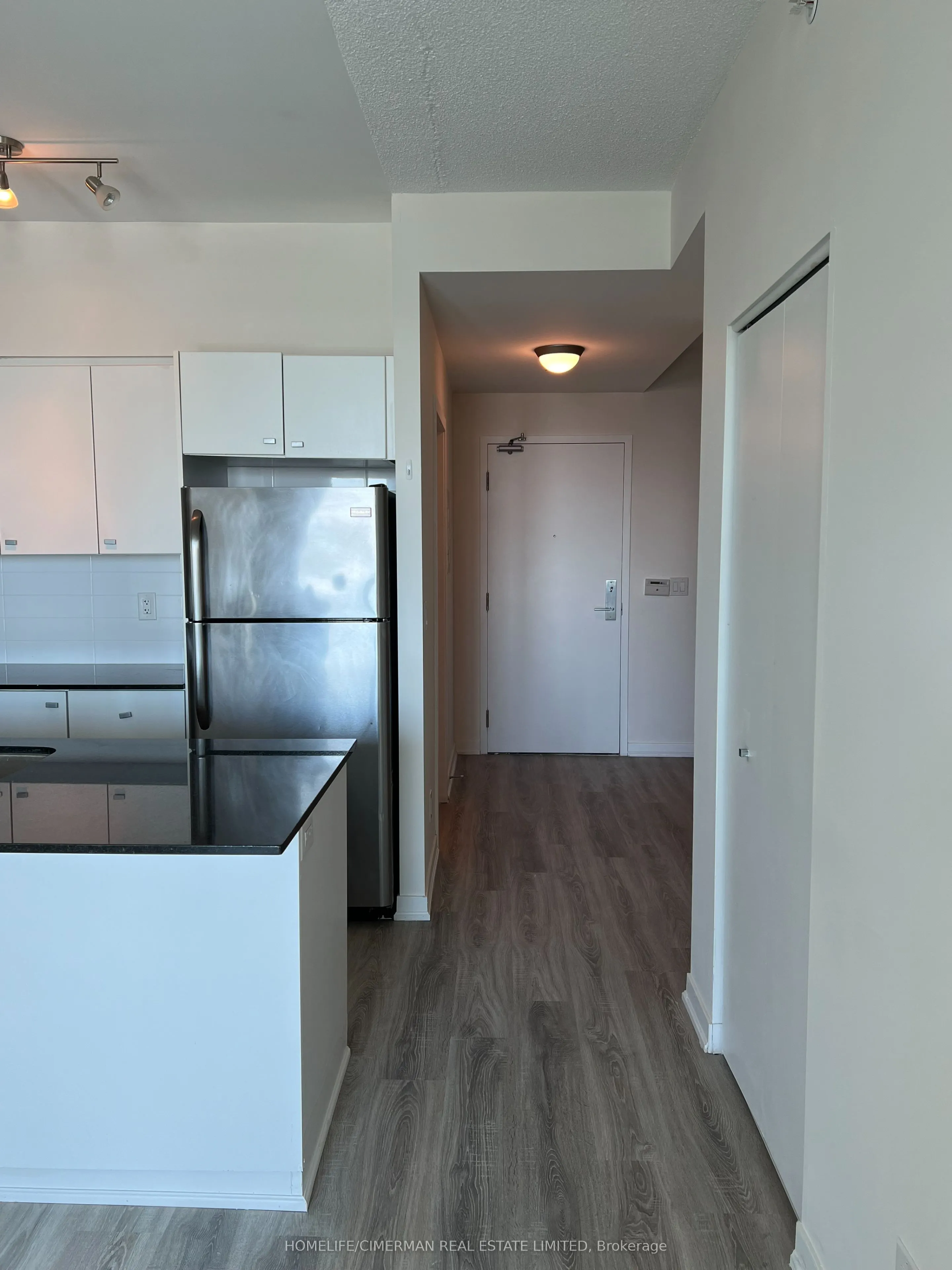 150 East Liberty Street, #907
