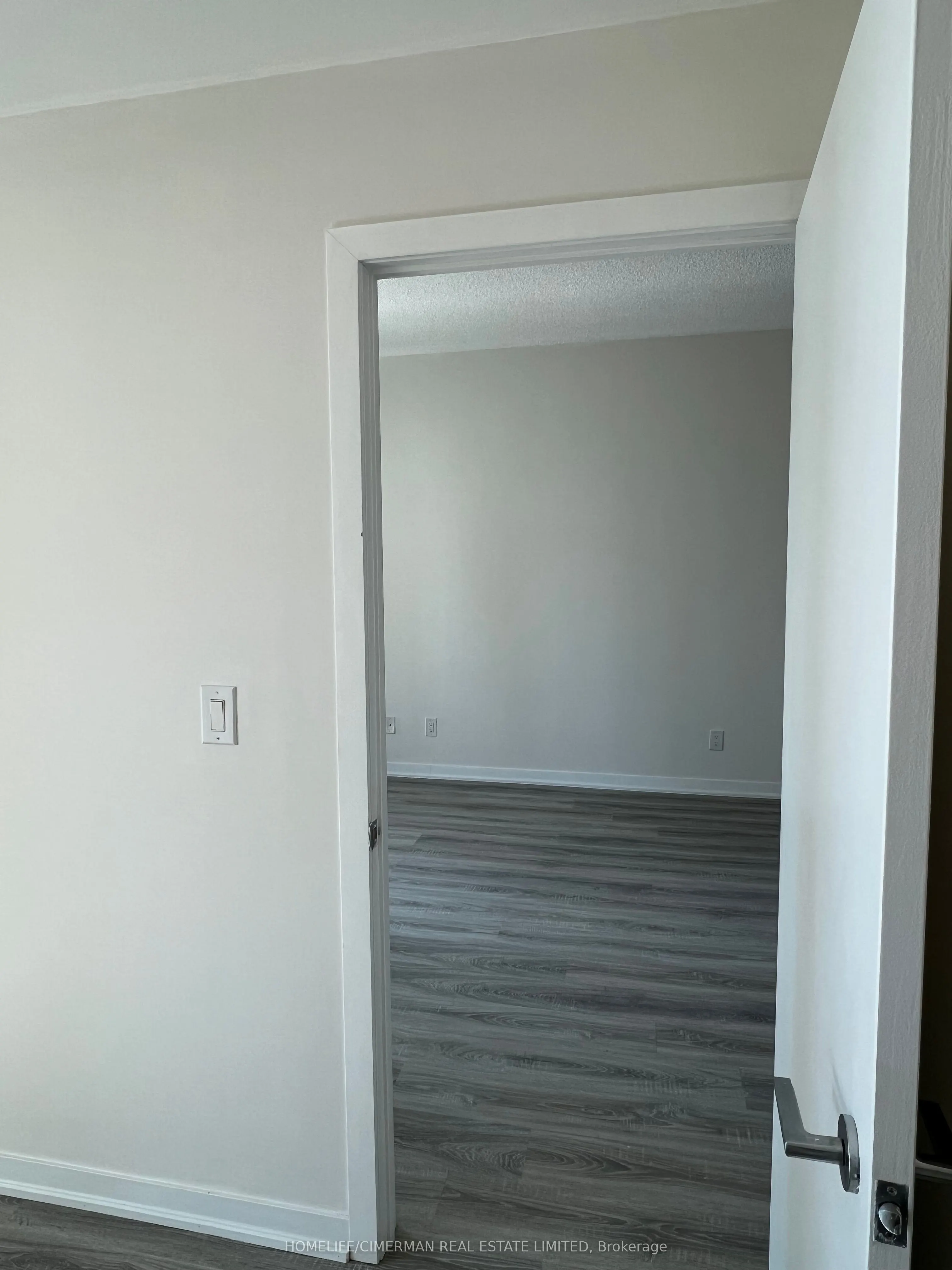 150 East Liberty Street, #907
