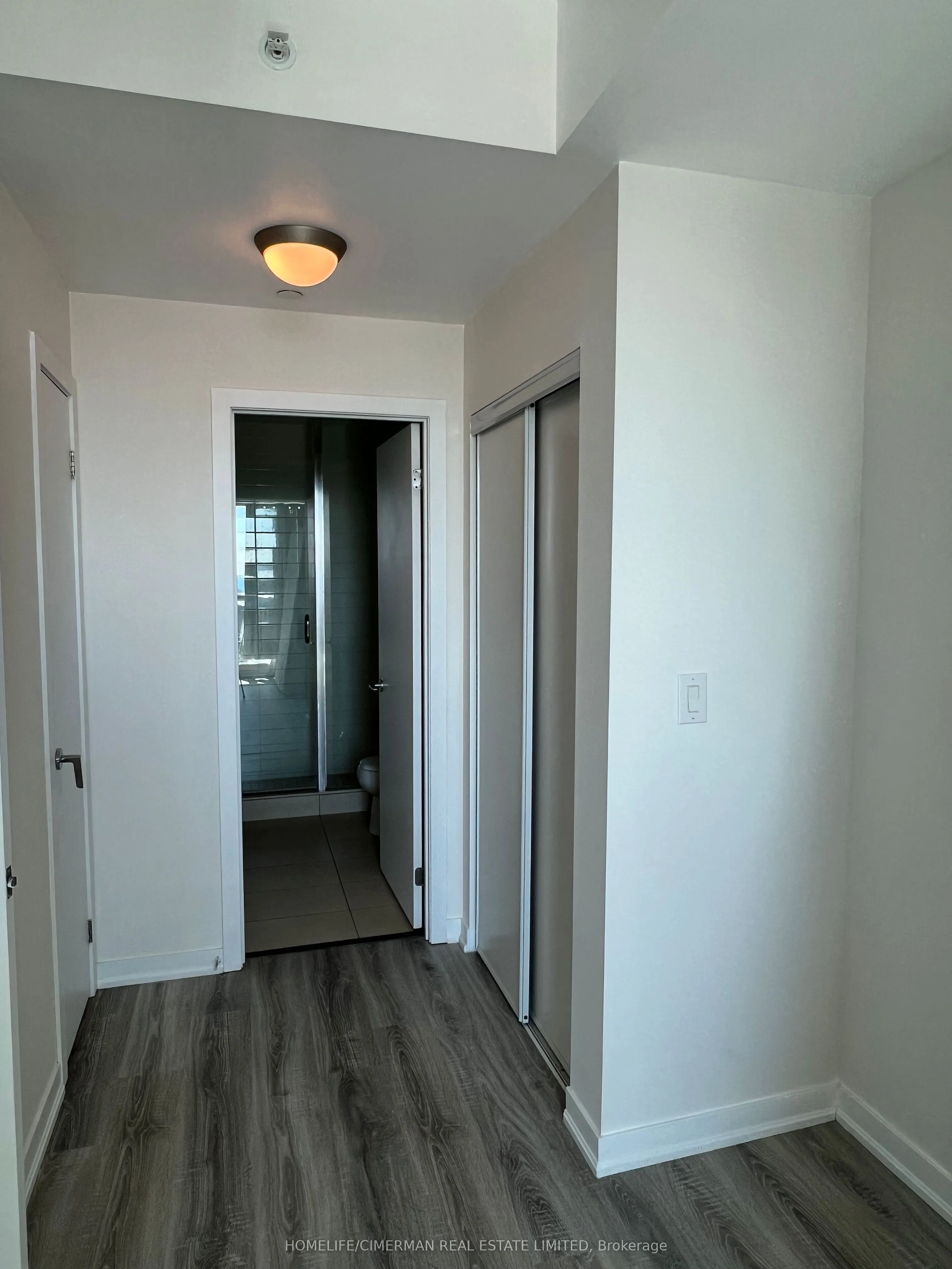 150 East Liberty Street, #907