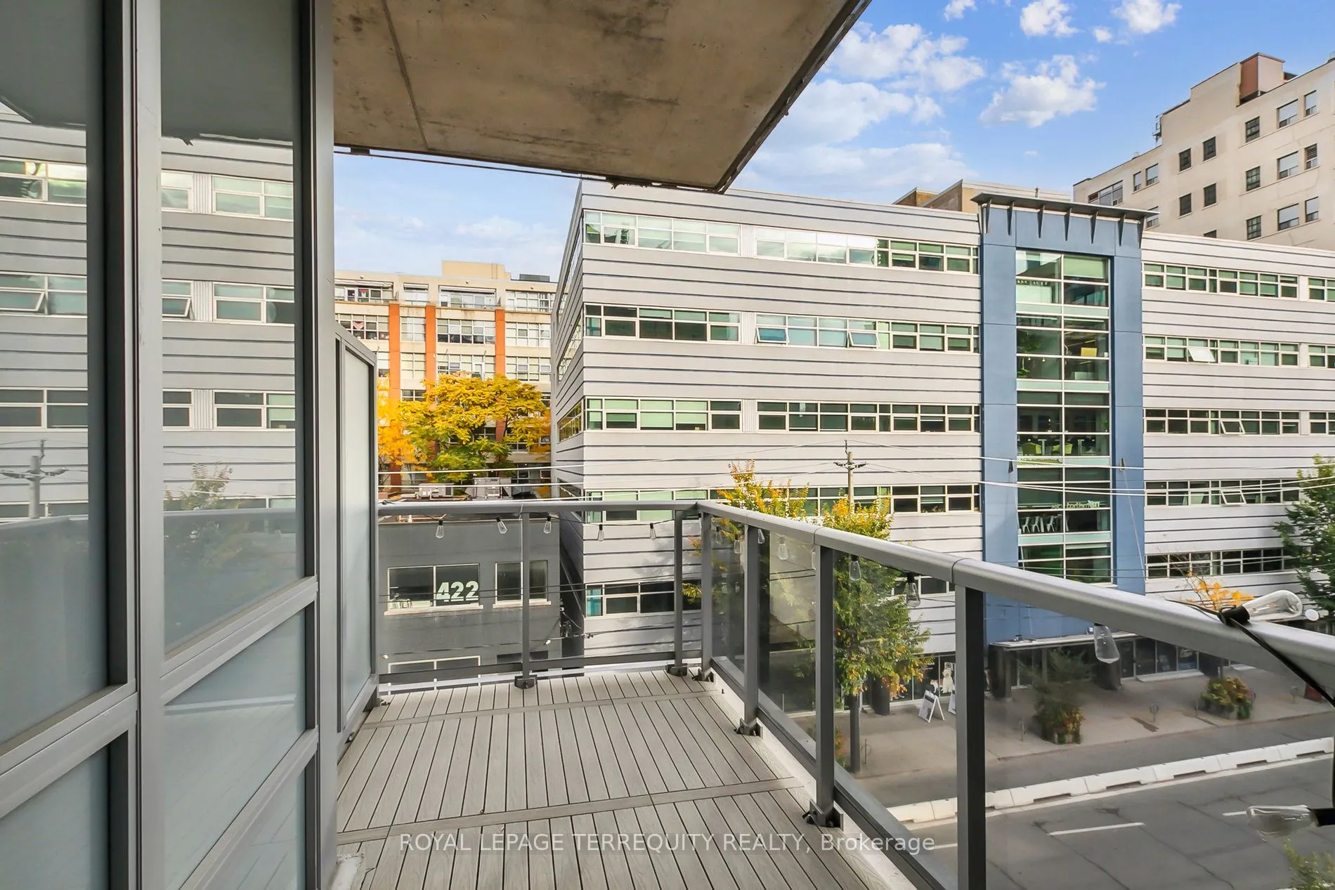 399 Adelaide Street W, #405