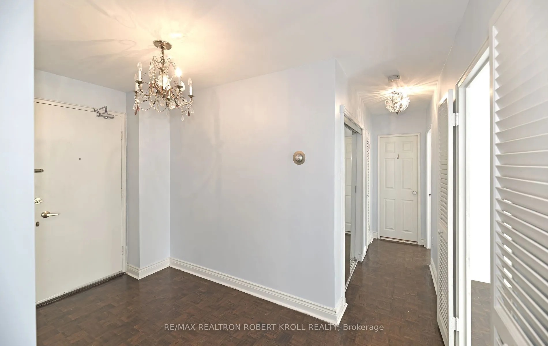 581 Avenue Road, #501