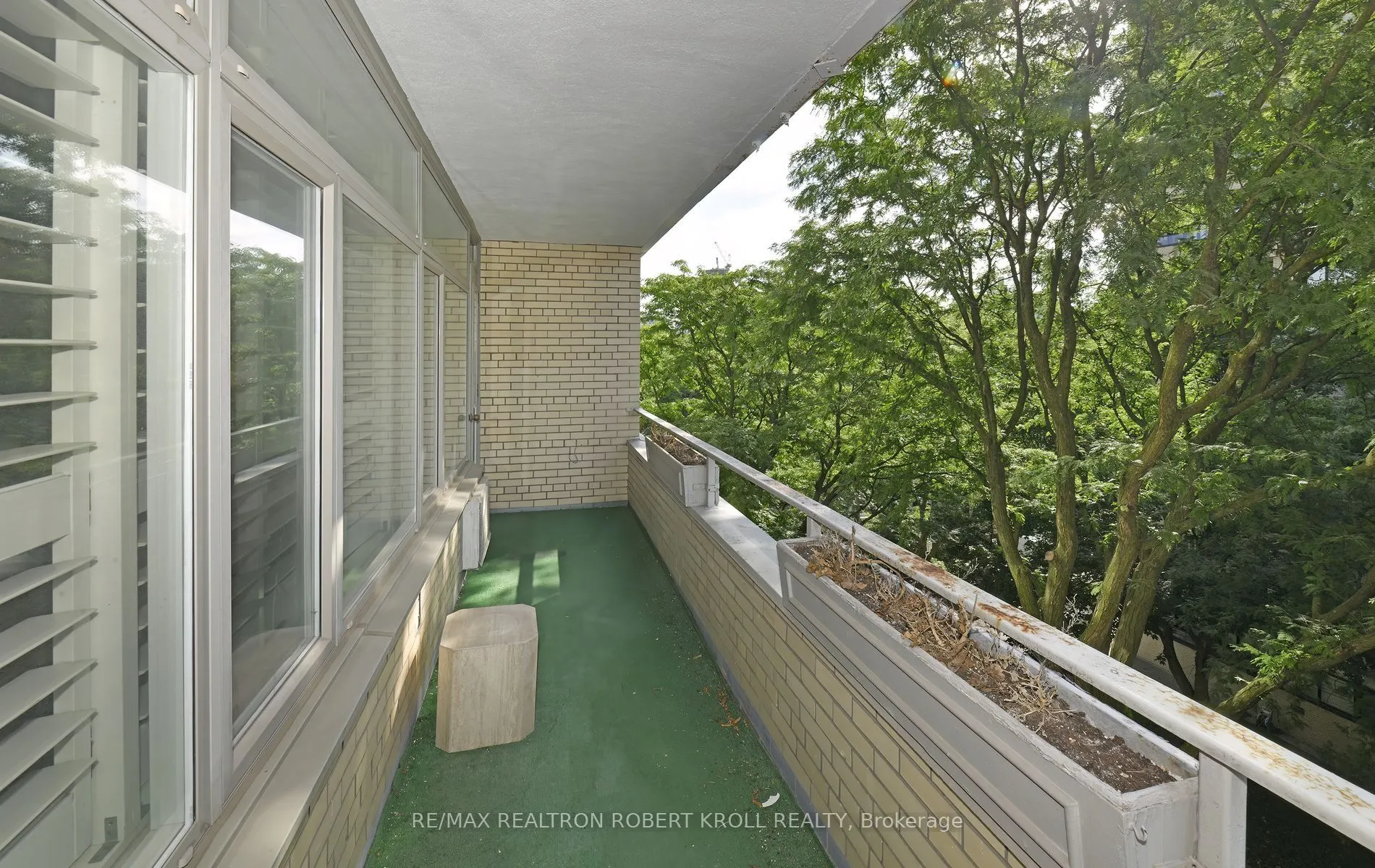 581 Avenue Road, #501