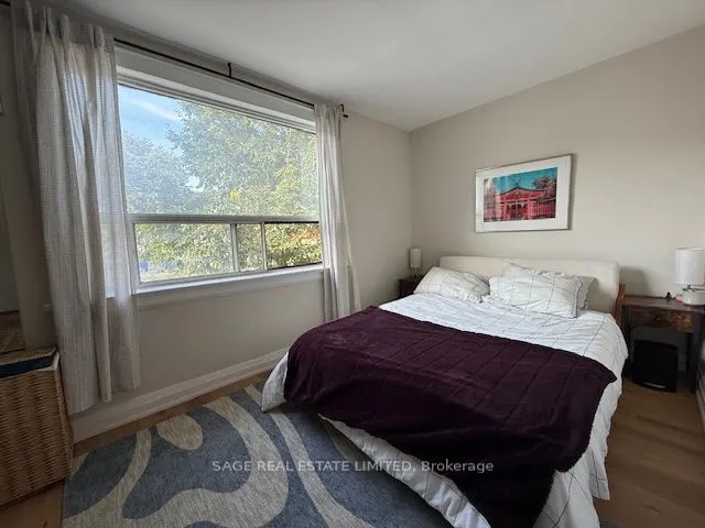 633 St Clair Avenue W, #Upper