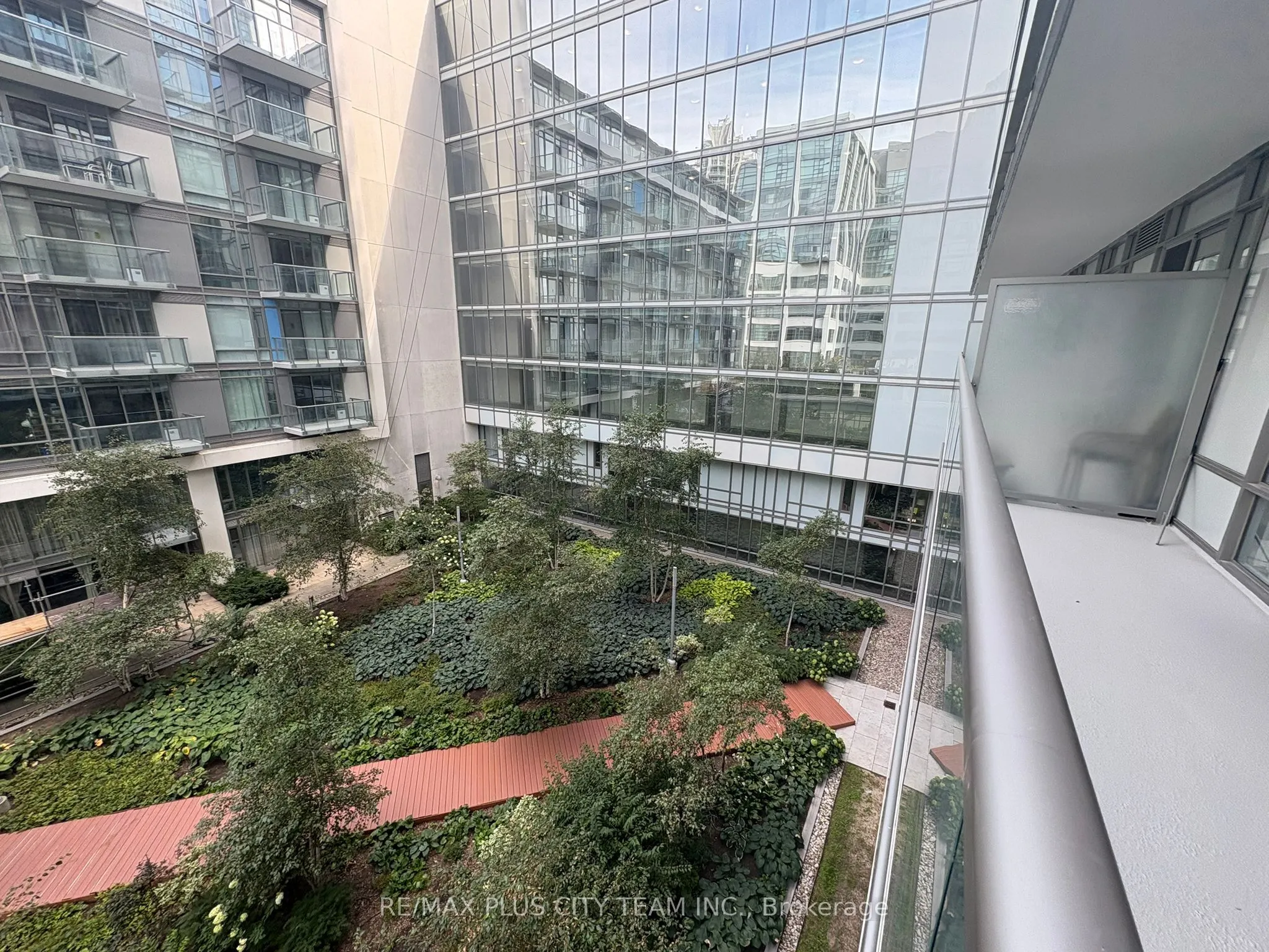 90 Stadium Road, #431