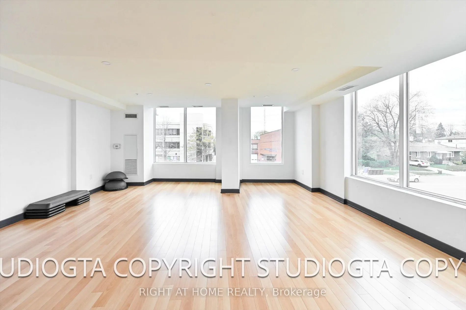 3237 Bayview Avenue, #507