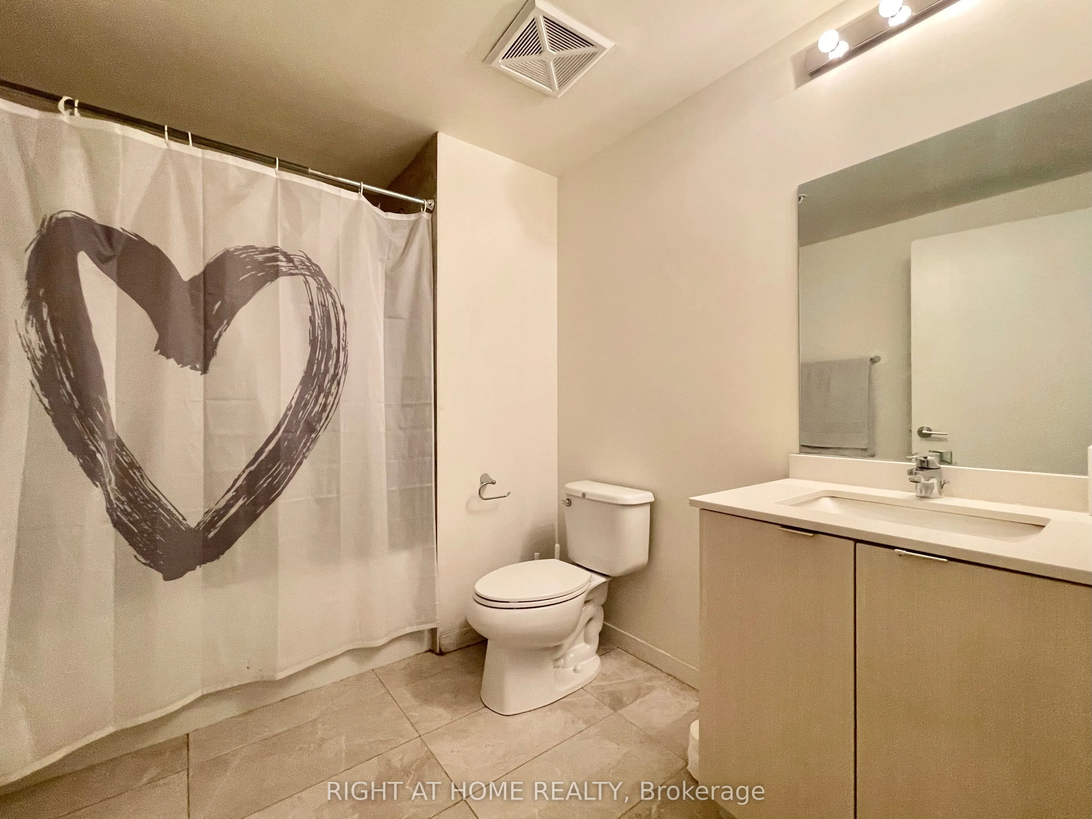 3237 Bayview Avenue, #507