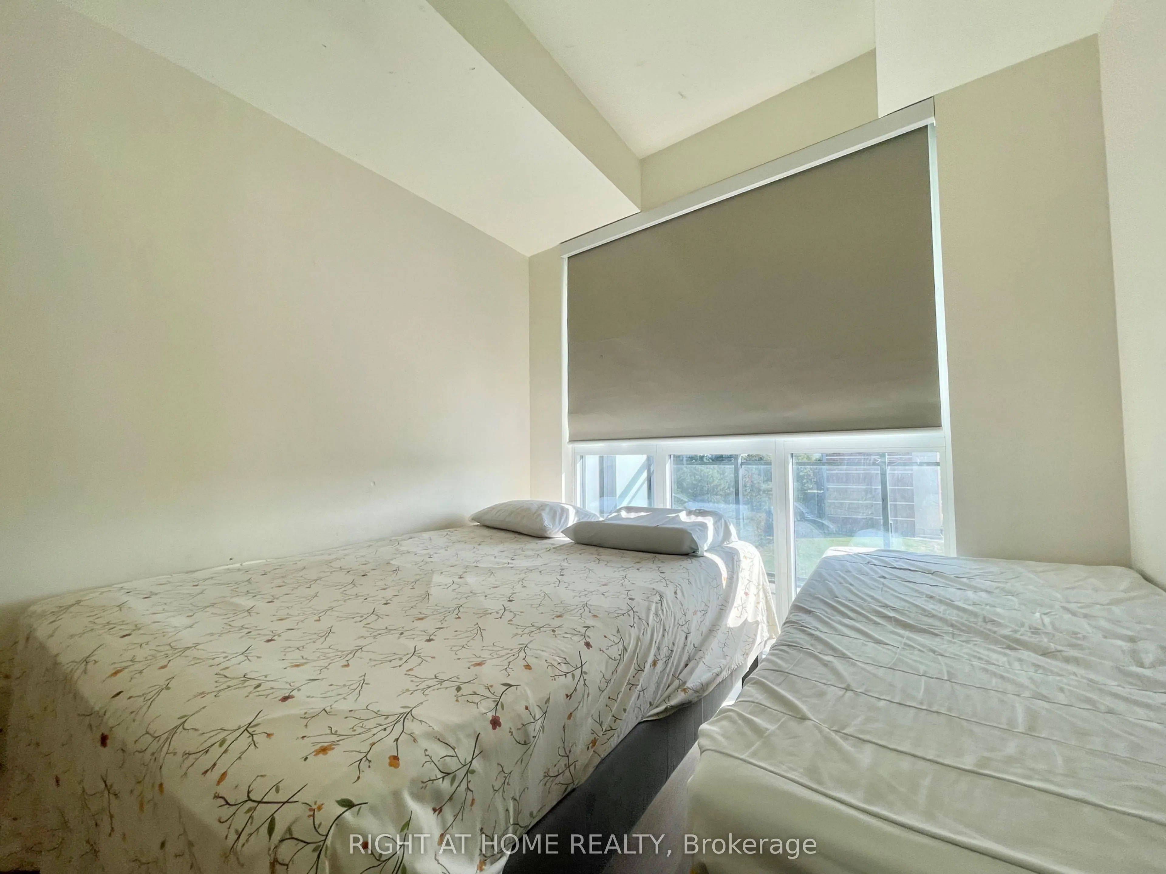 3237 Bayview Avenue, #507