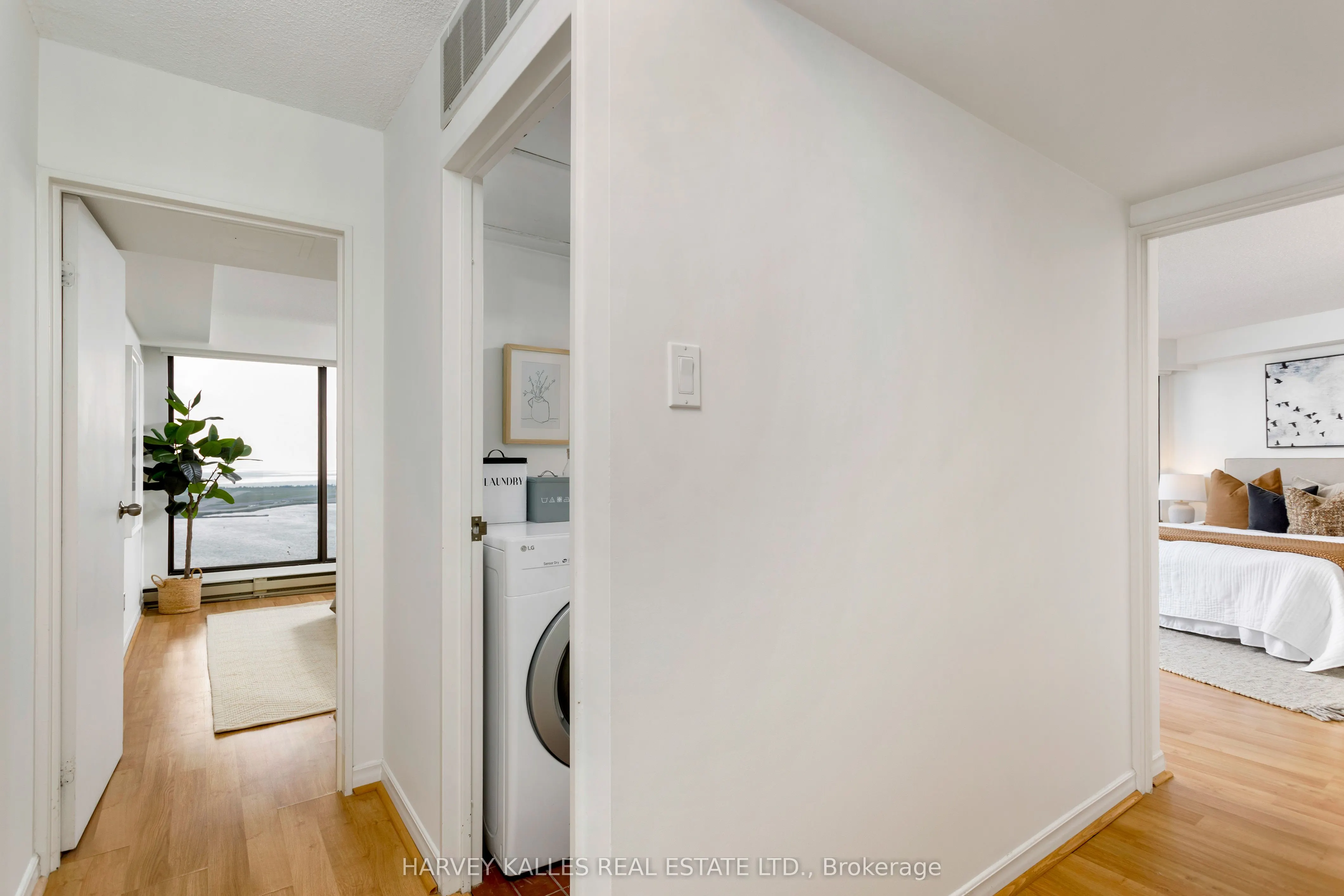 55 Harbour Square, #2914