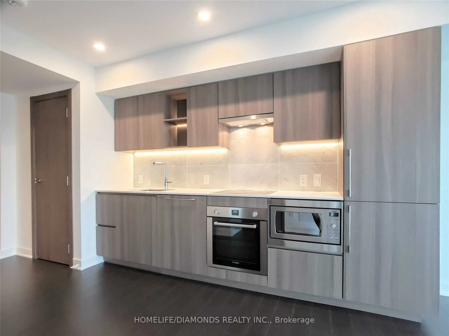 17 Bathurst Street, #3509