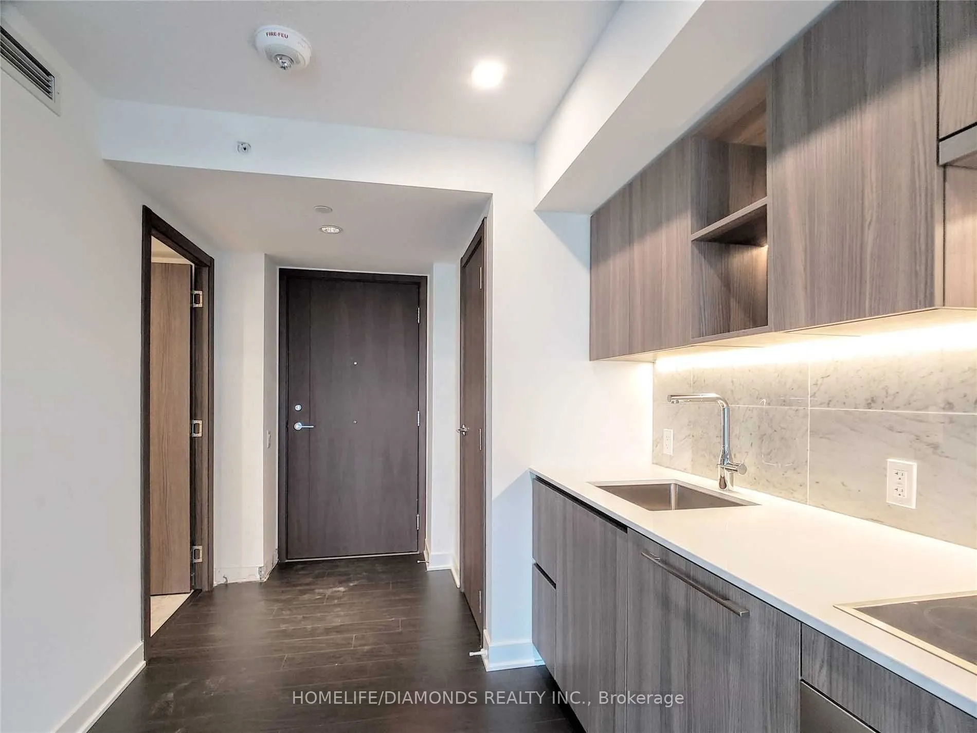 17 Bathurst Street, #3509