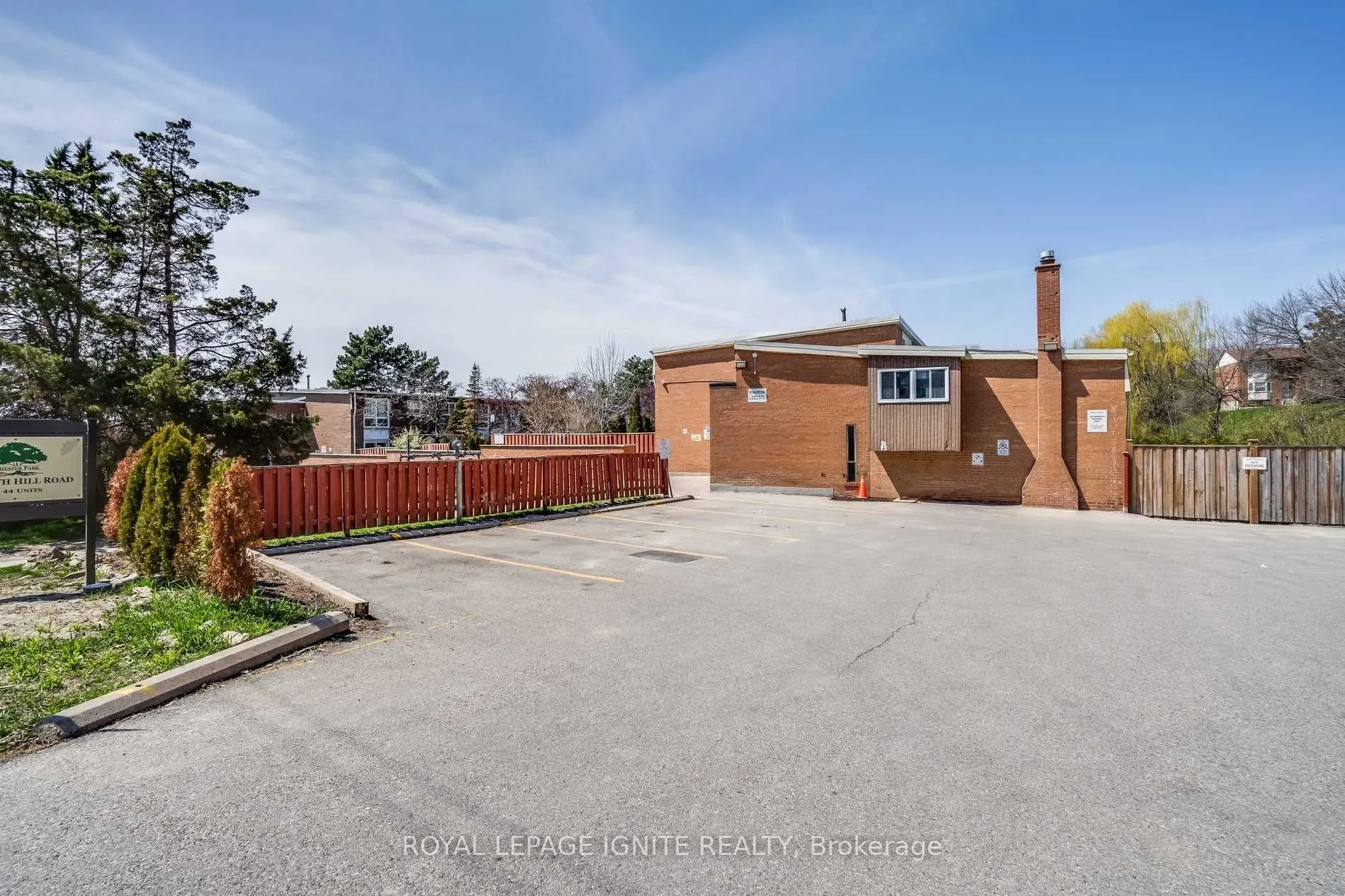 10 Leith Hill Road, #9