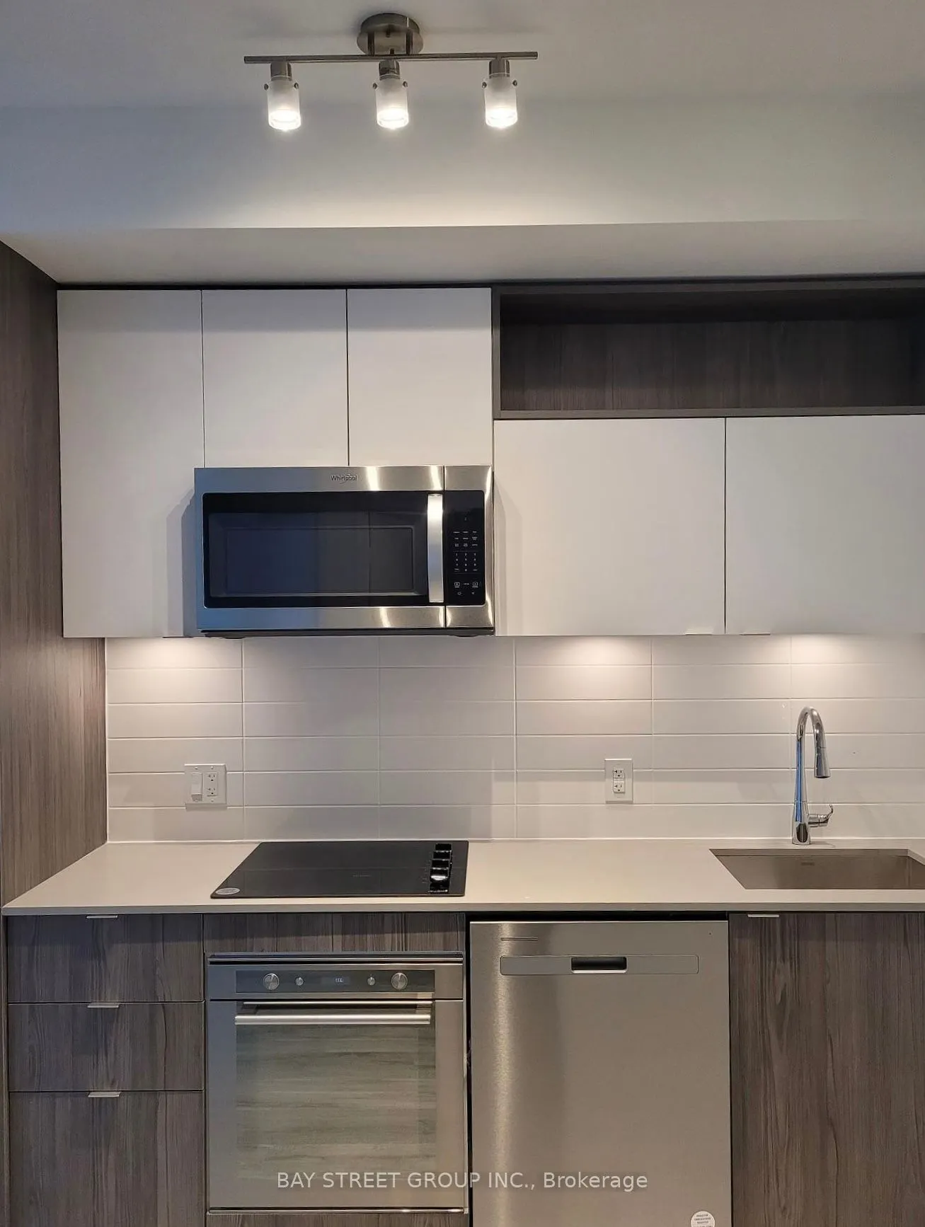 121 Lower Sherbourne Street, #944
