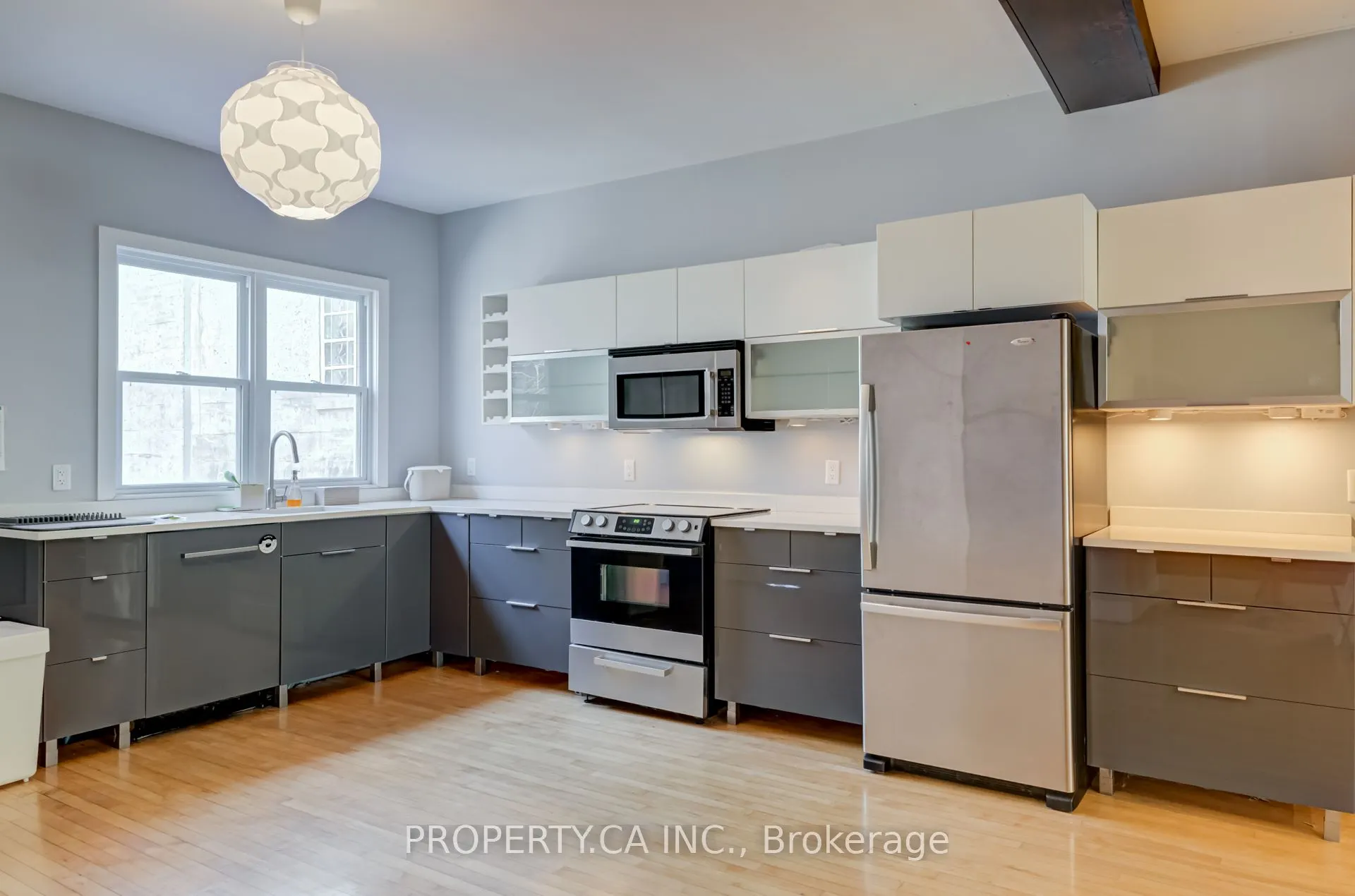 205 Augusta Avenue, #Upper