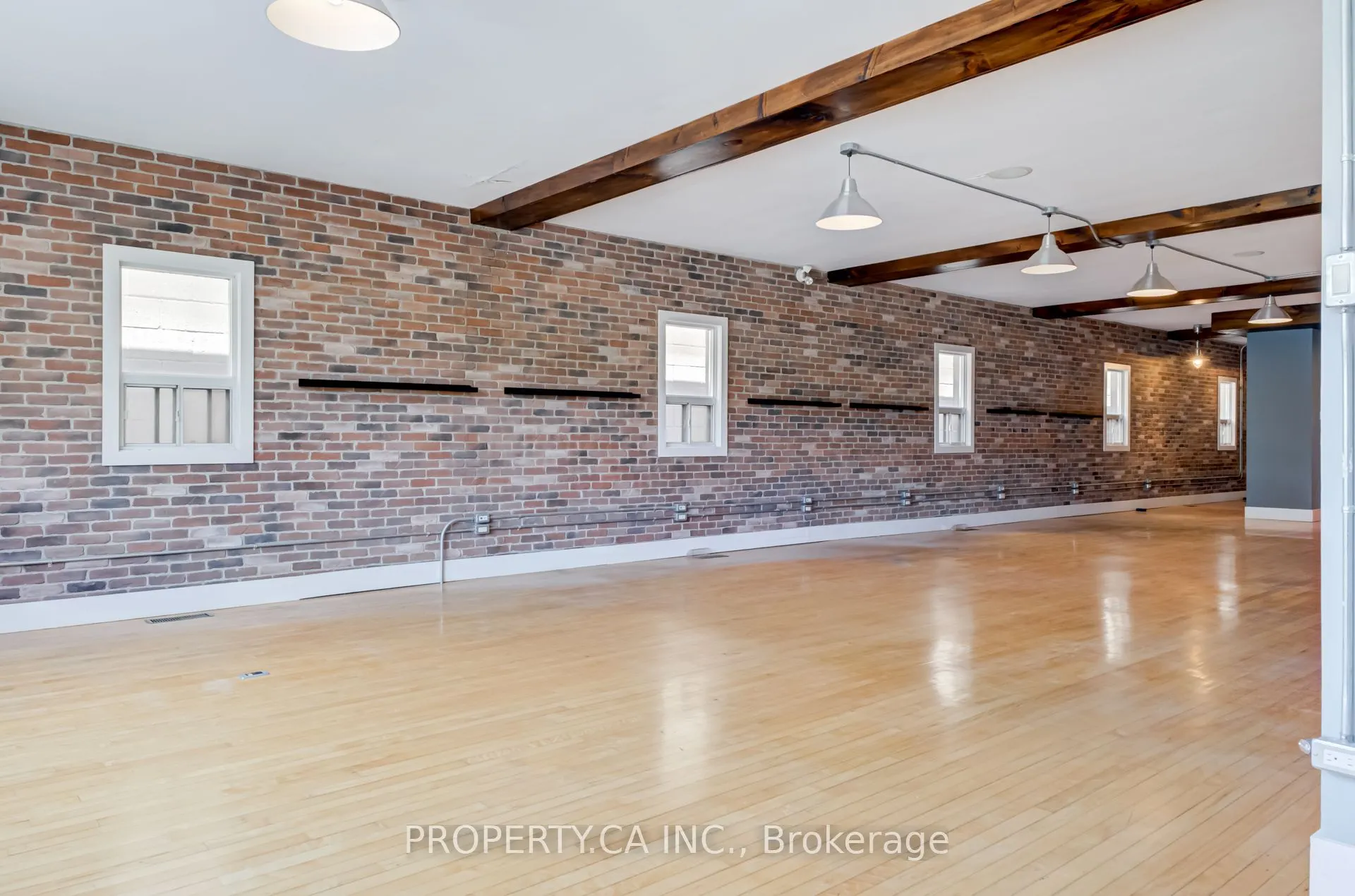 205 Augusta Avenue, #Upper