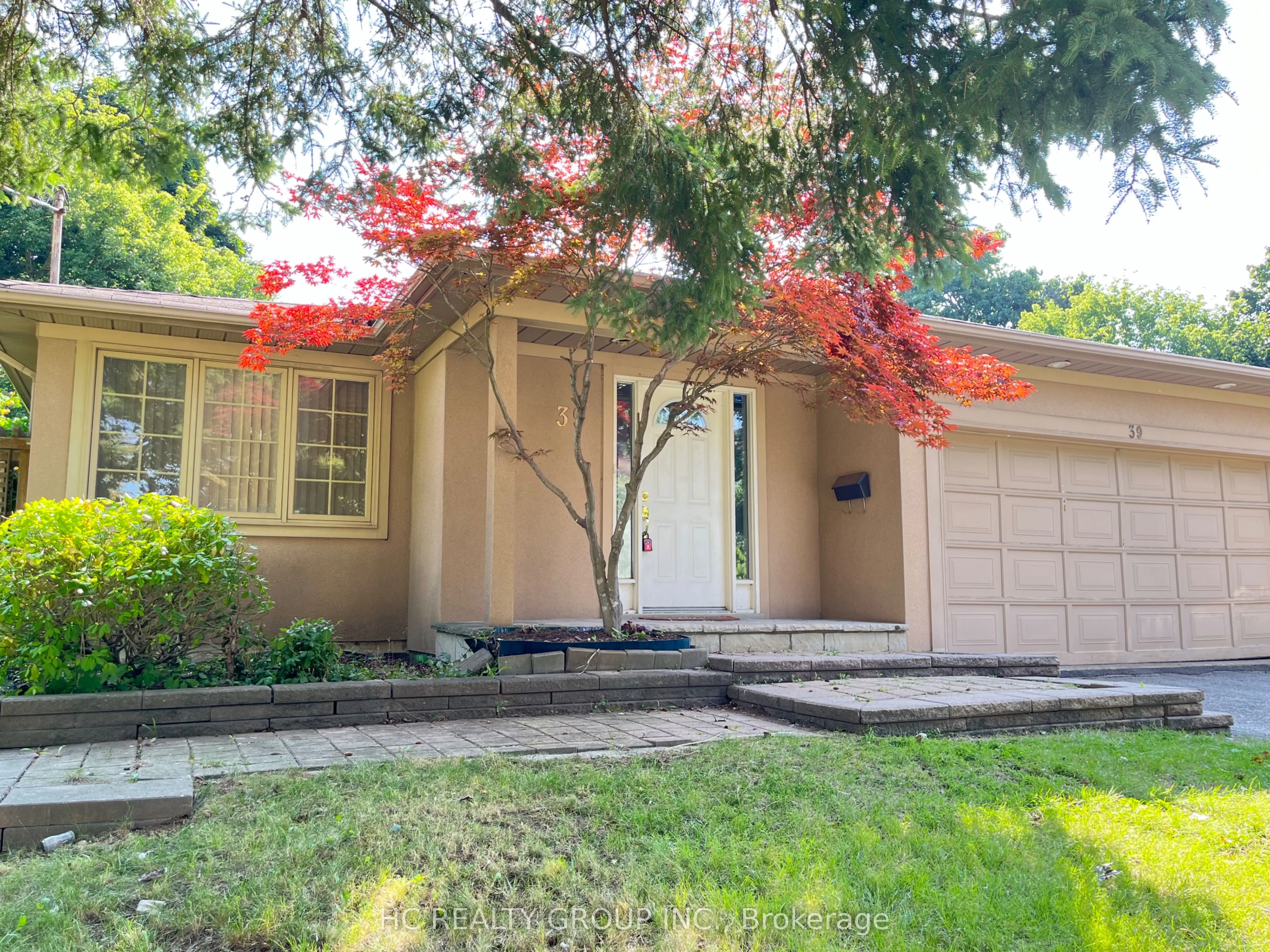 39 Dallington Drive