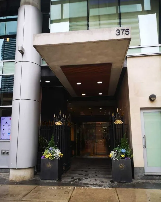 375 King Street W, #2104