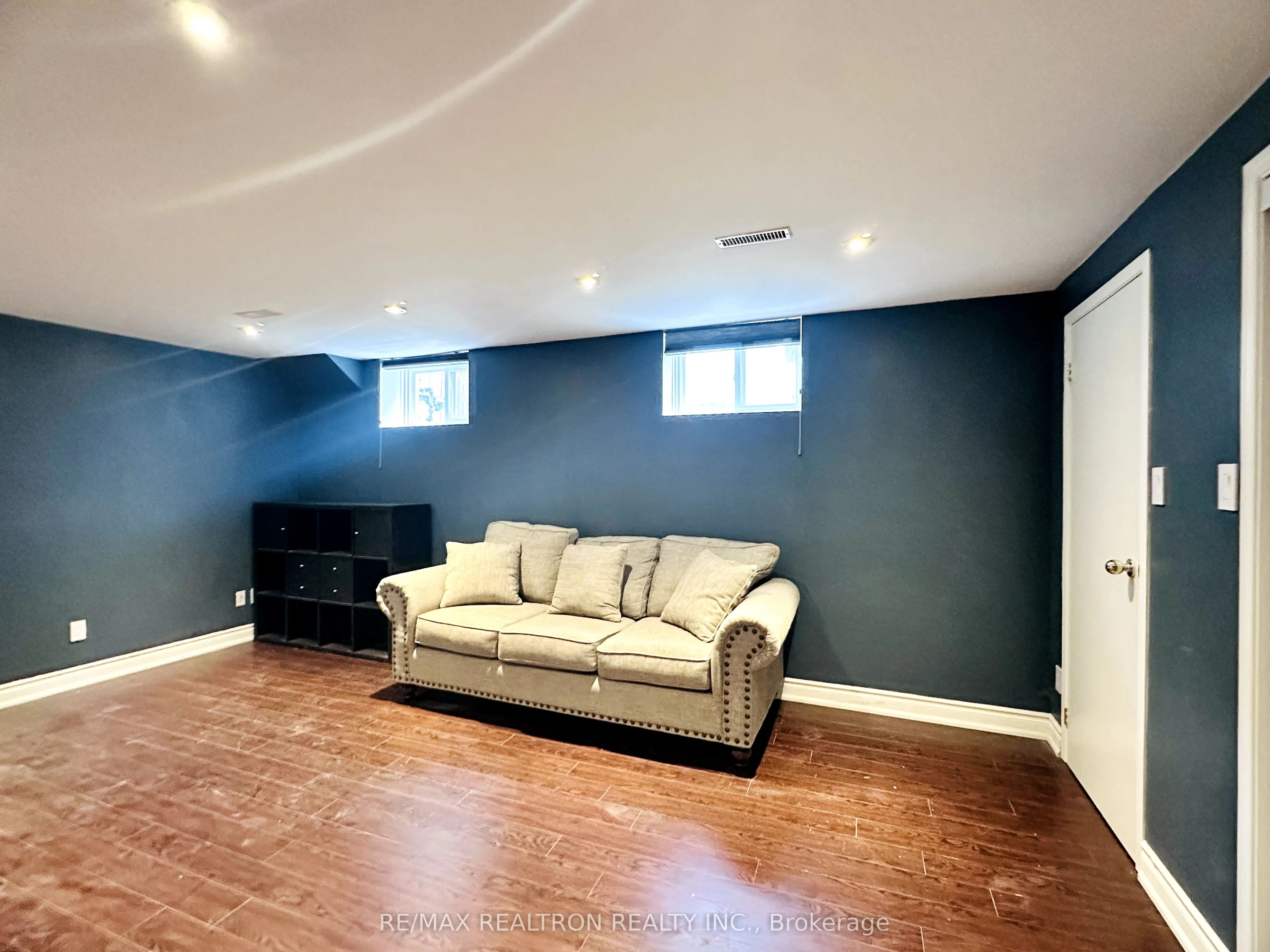 54 Bellbury Crescent