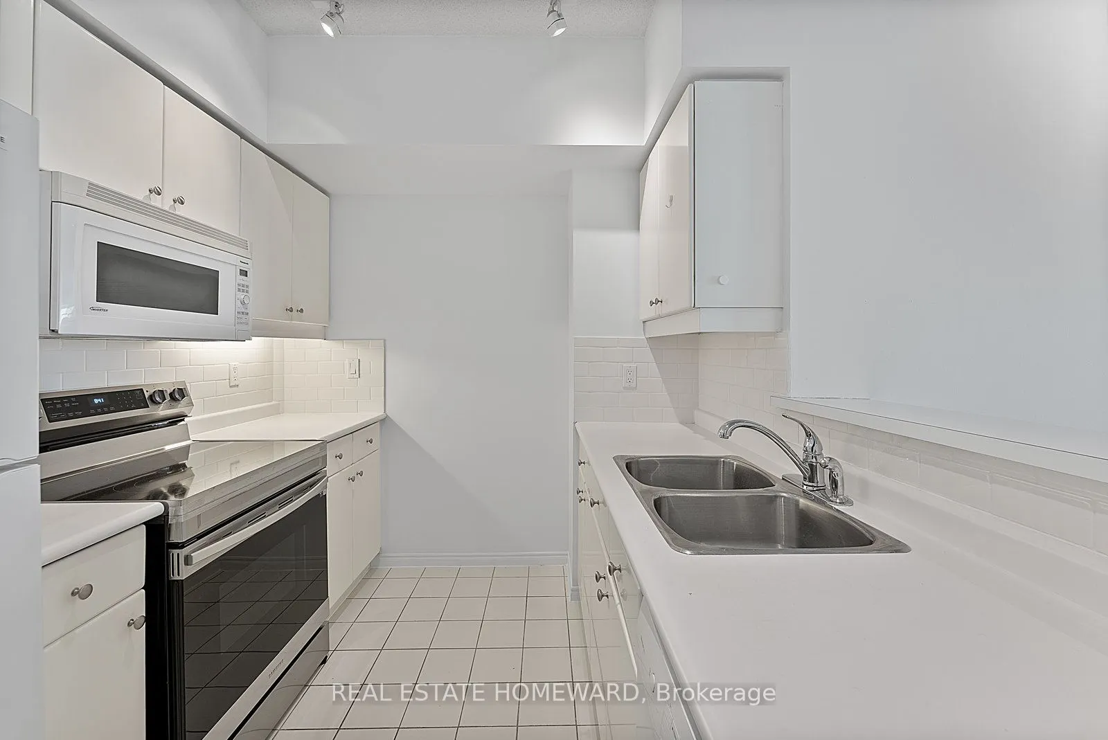 10 Yonge Street, #3408