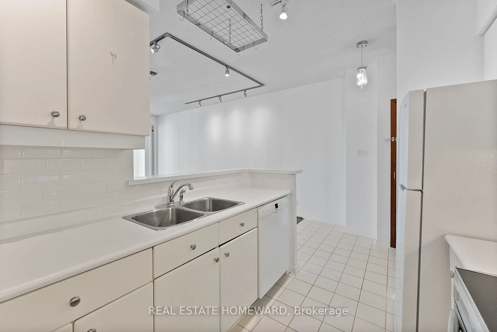 10 Yonge Street, #3408