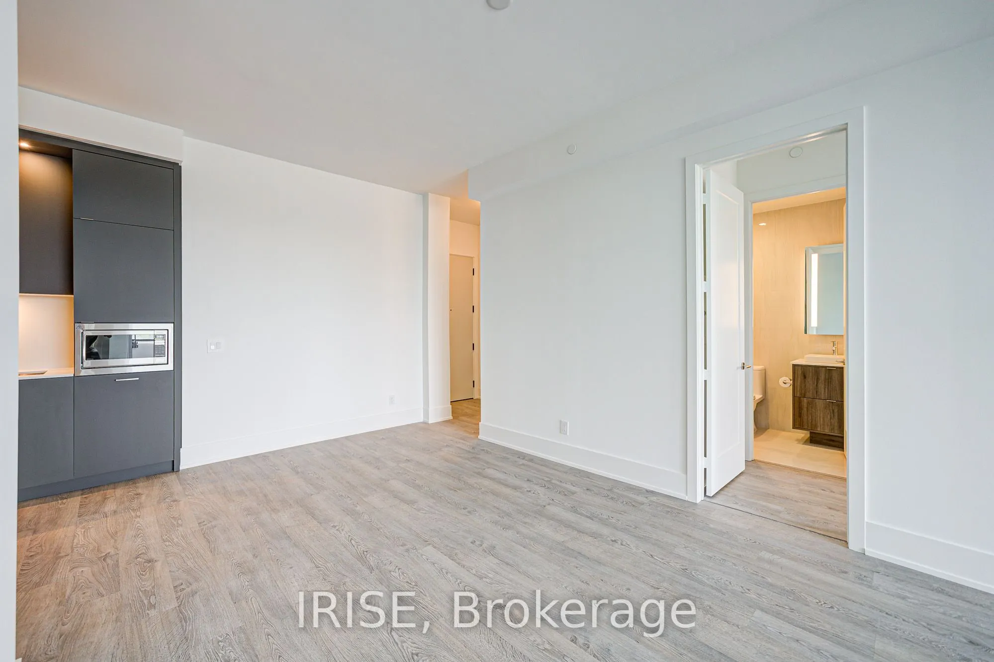 115 Denison Avenue, #506
