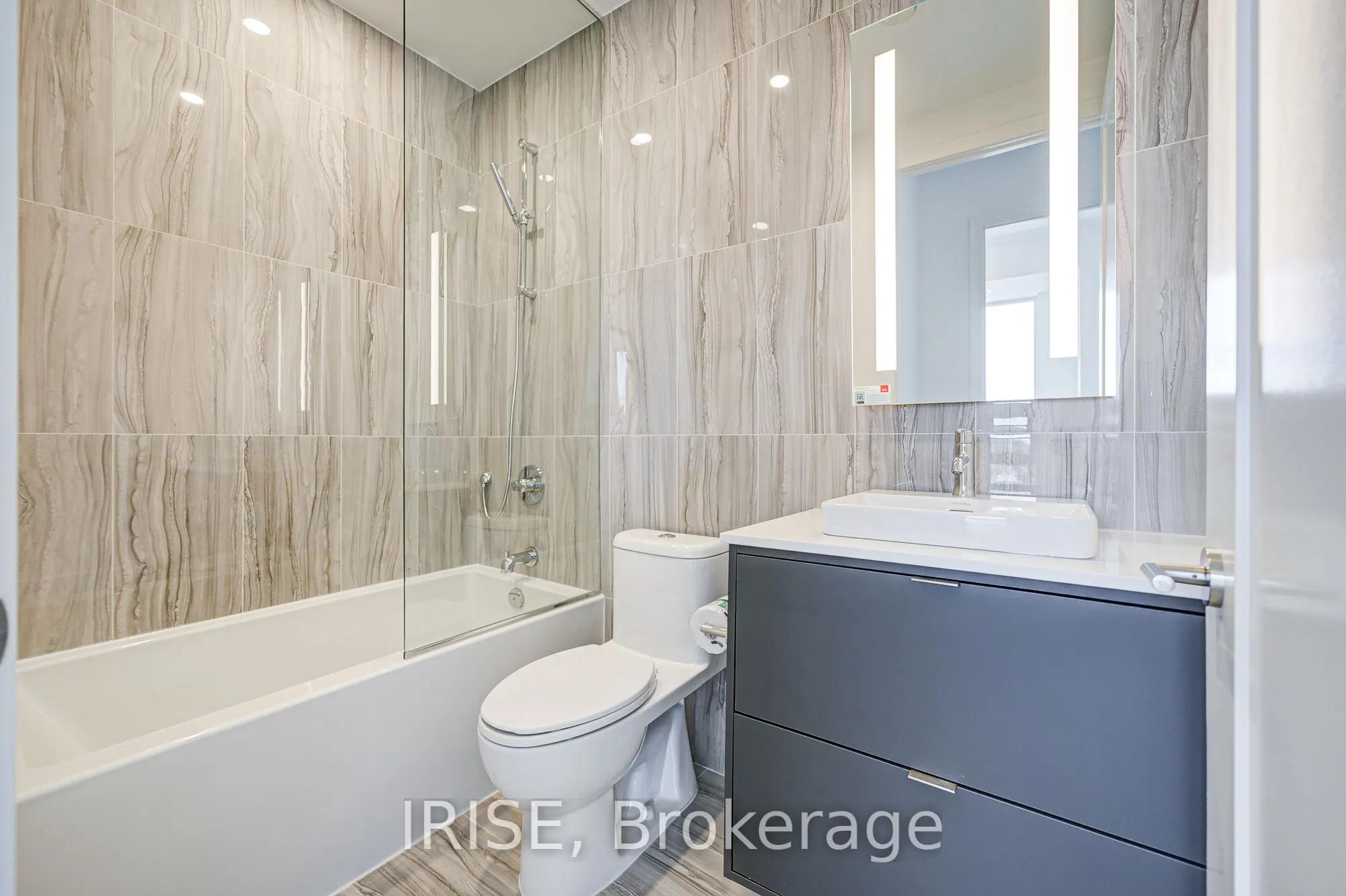115 Denison Avenue, #506