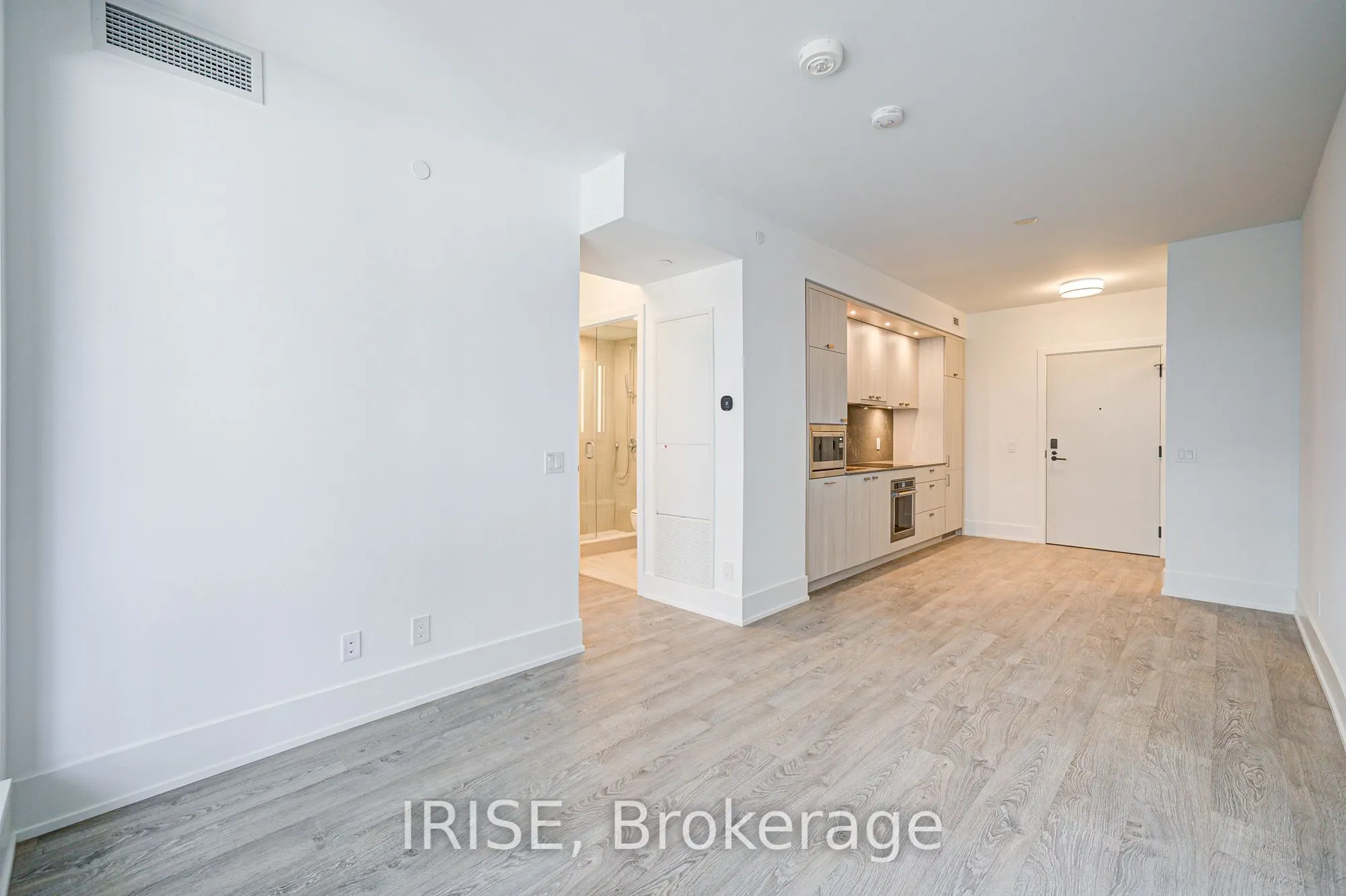 115 Denison Avenue, #302