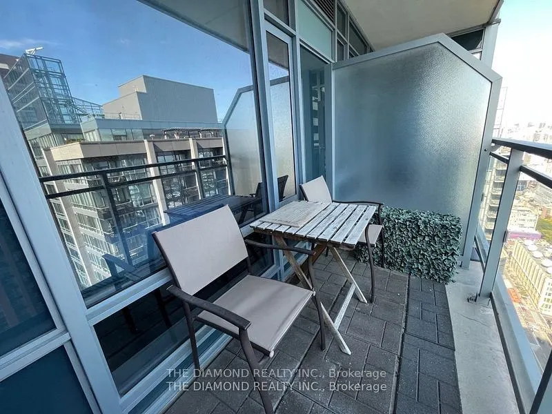 21 Widmer Street, #4208