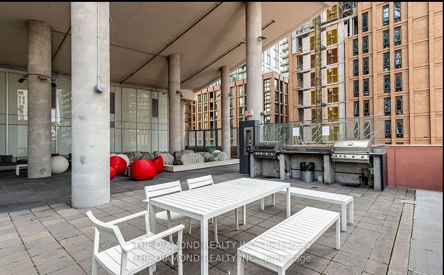 21 Widmer Street, #4208