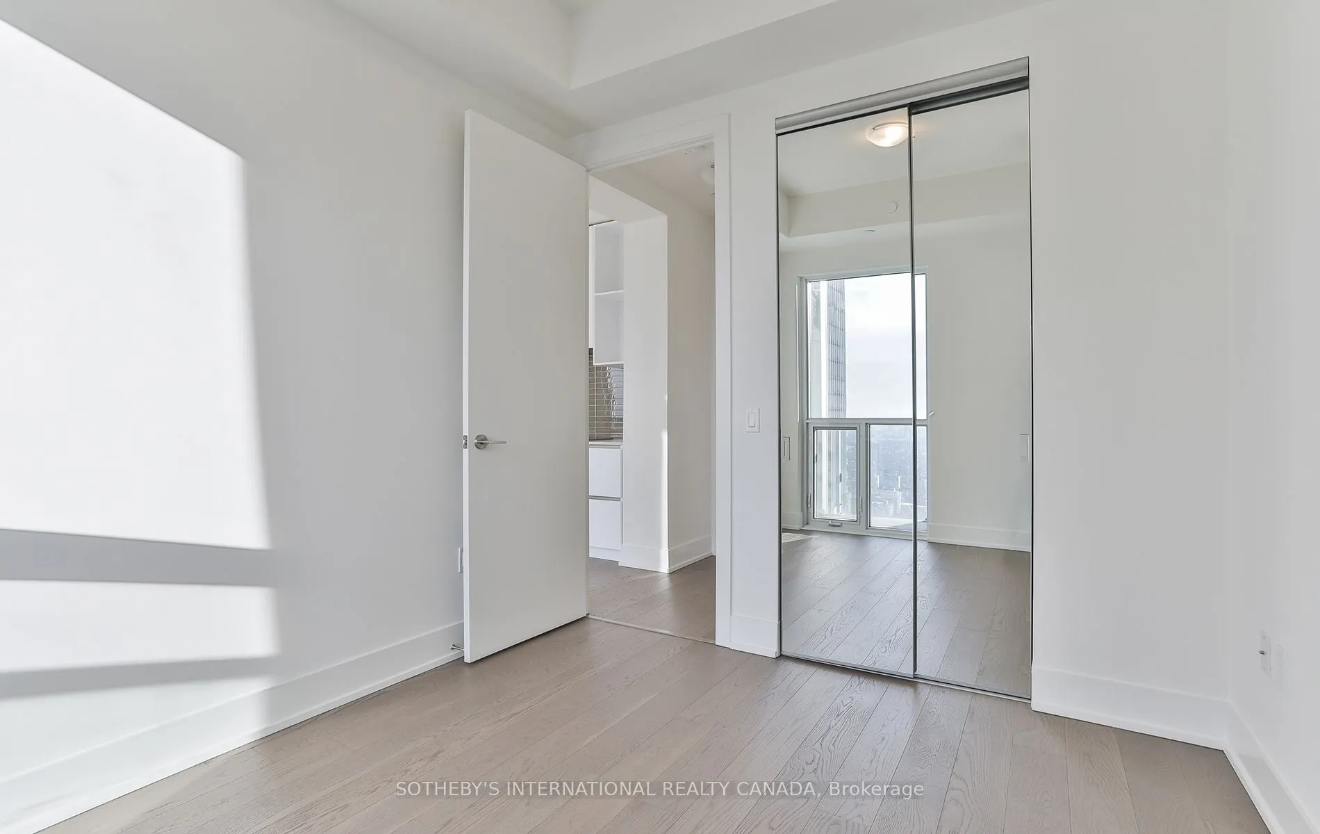1 Yorkville Avenue, #5503