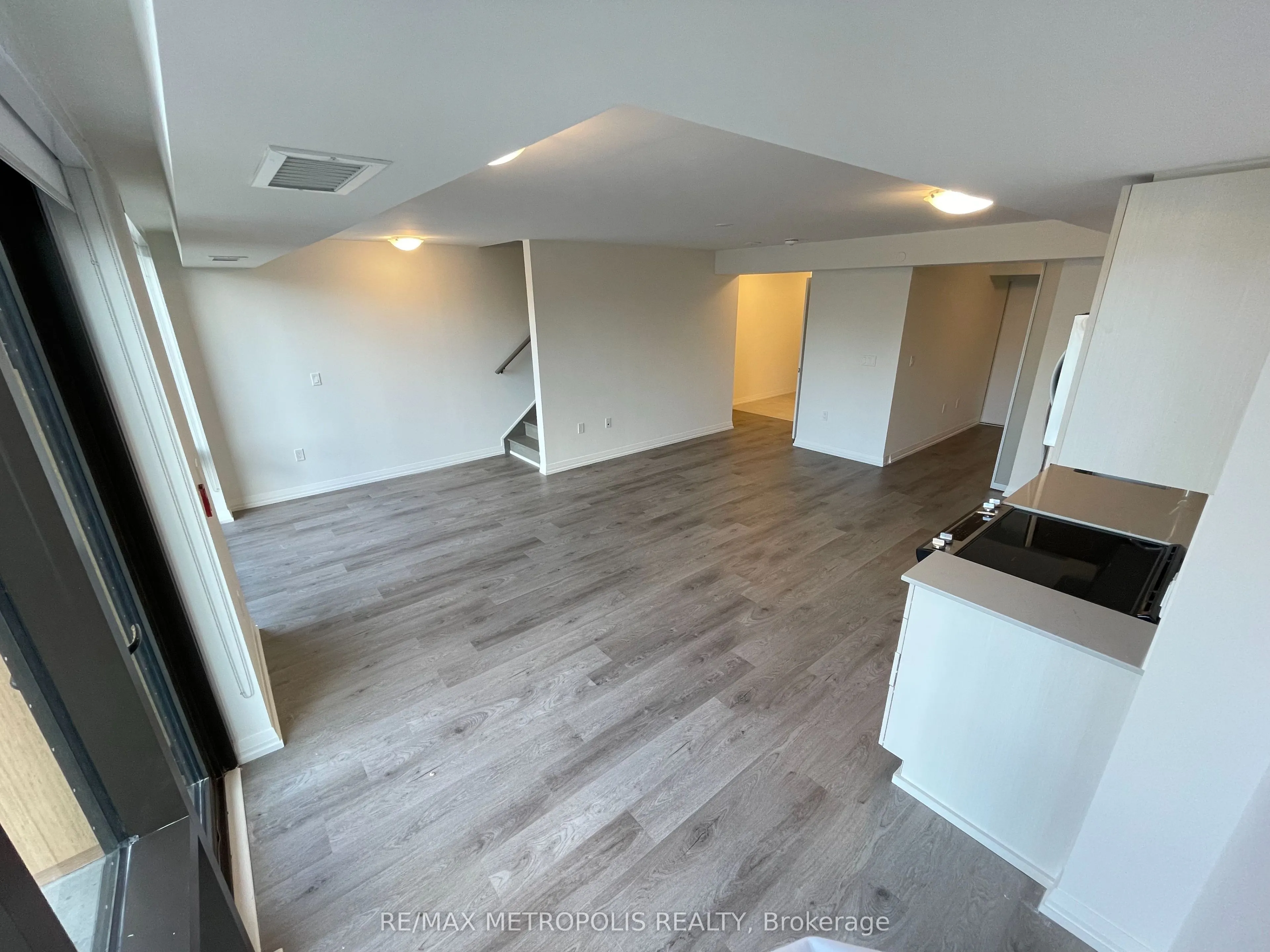 325 Yorkland Boulevard, #TH02