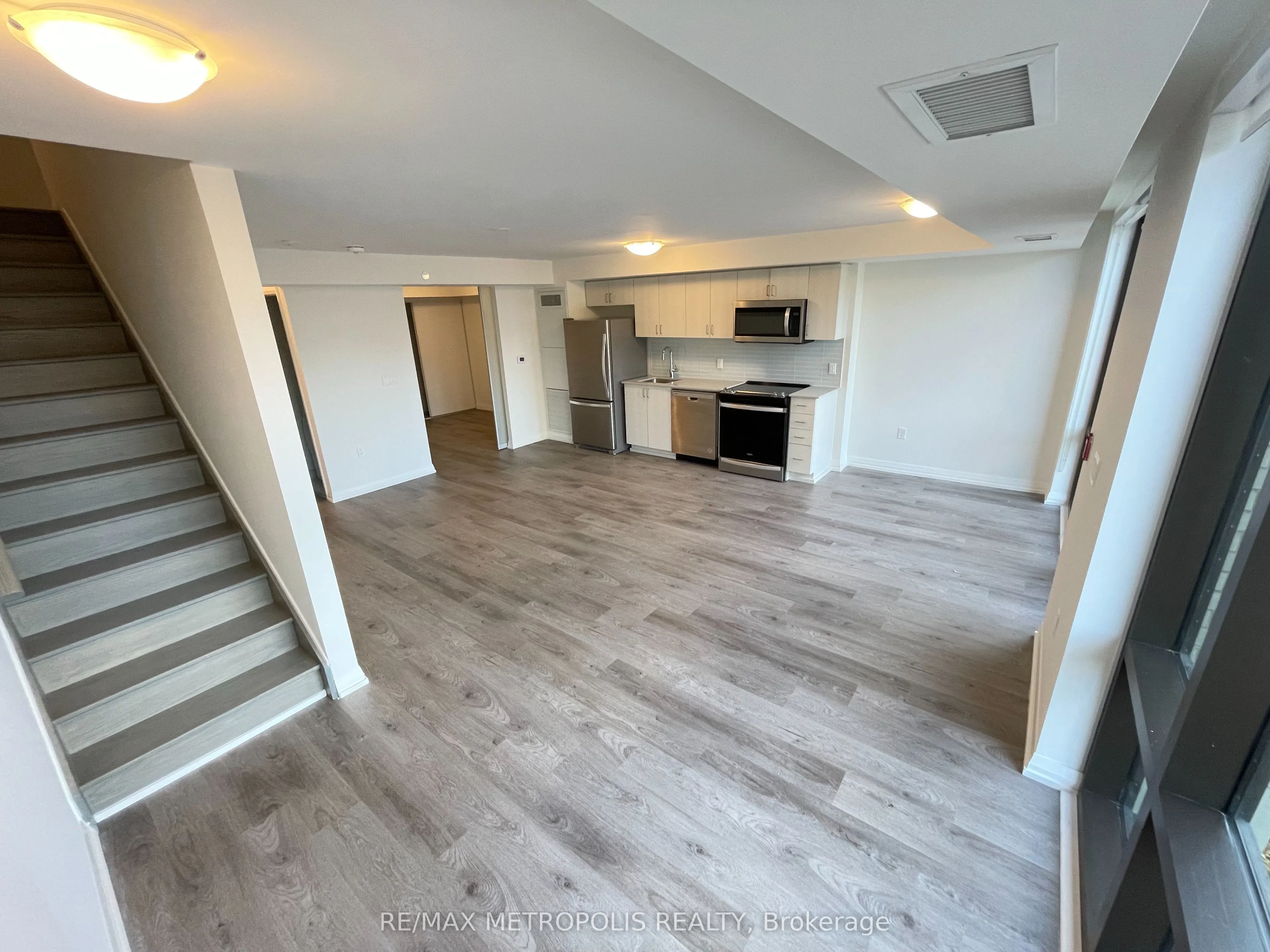 325 Yorkland Boulevard, #TH02
