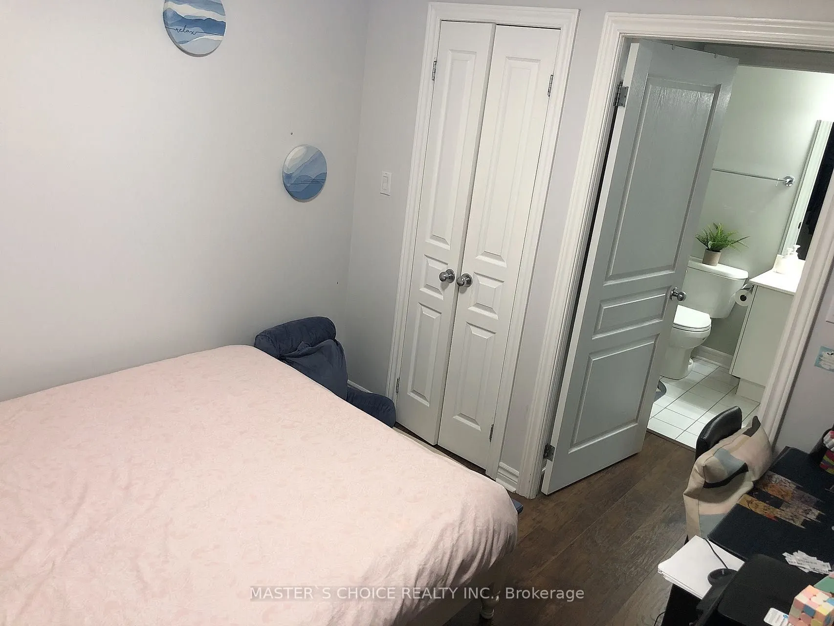 801 Bay Street, #1001