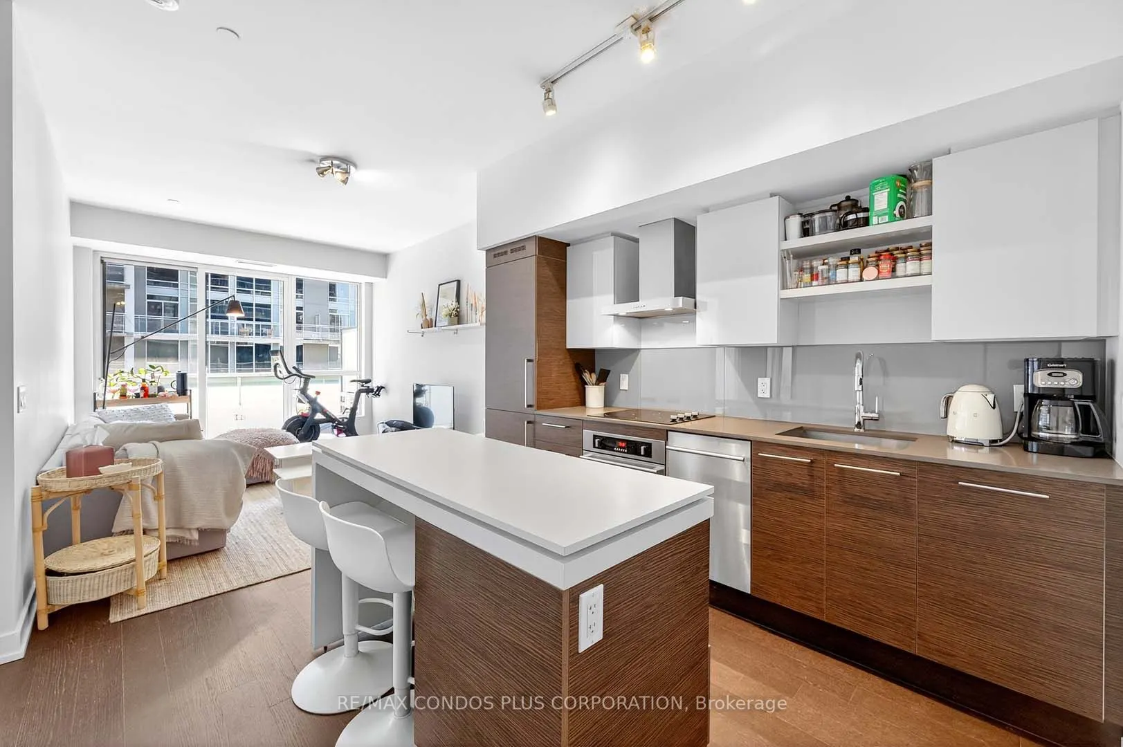 1030 King Street W, #444