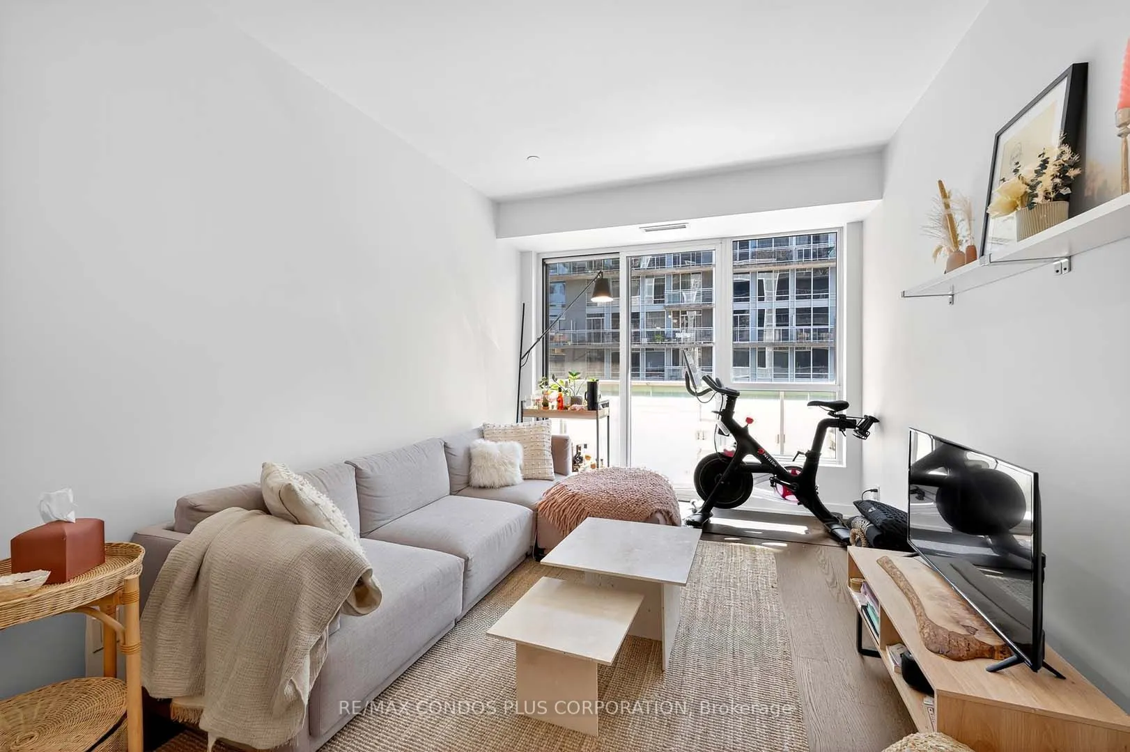 1030 King Street W, #444