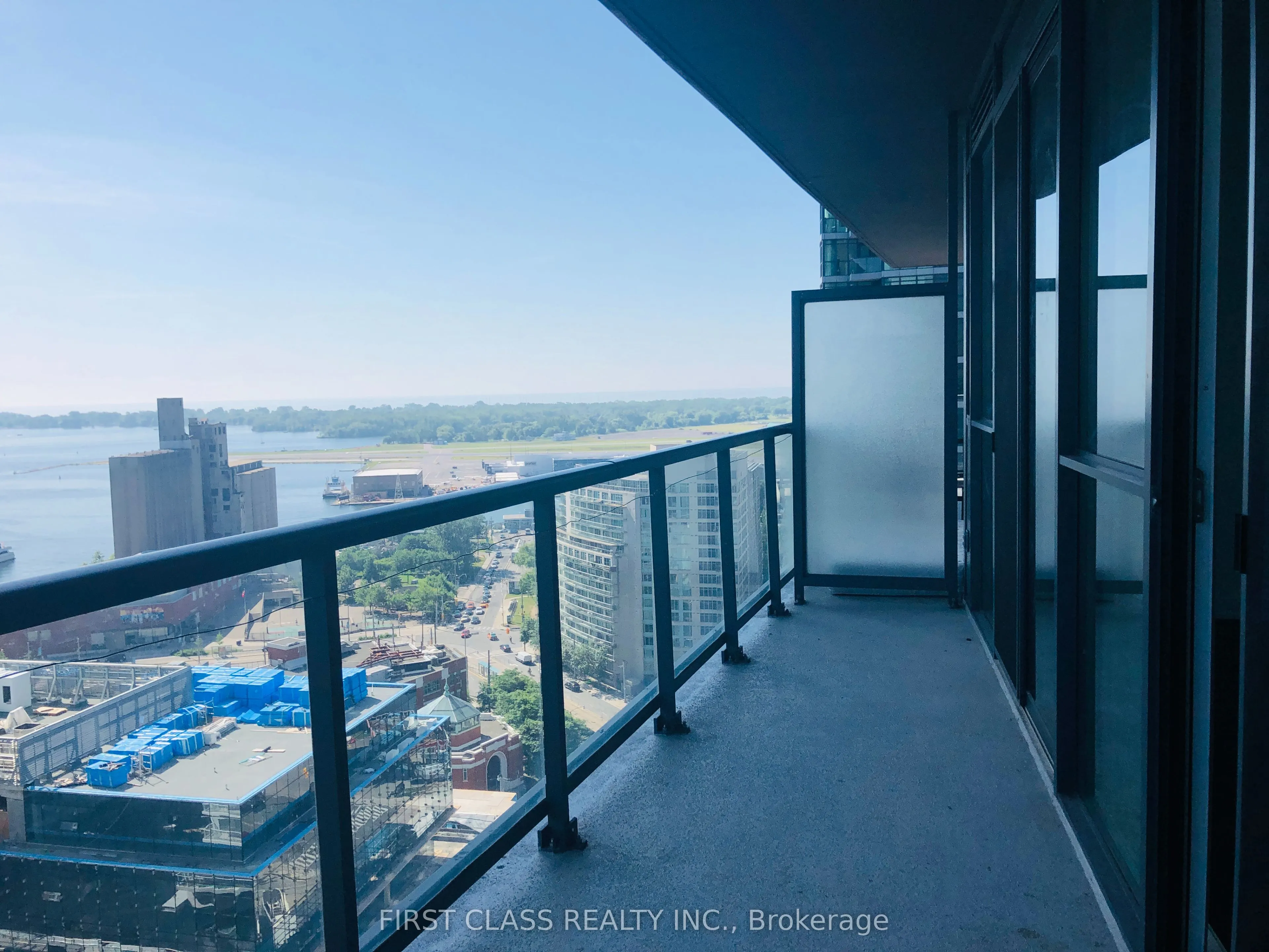 20 Bruyeres Mews, #2309