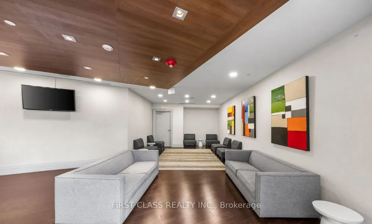 20 Bruyeres Mews, #2309
