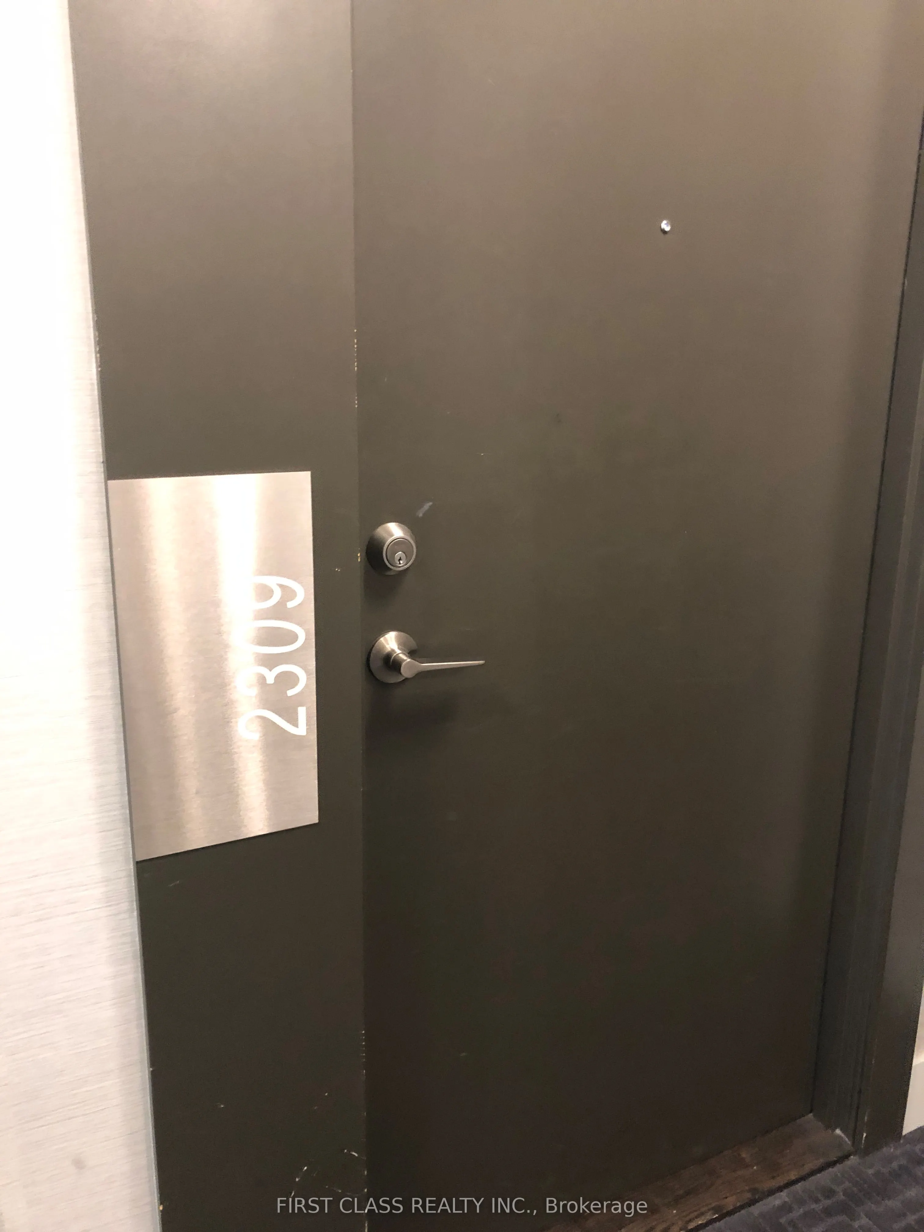 20 Bruyeres Mews, #2309