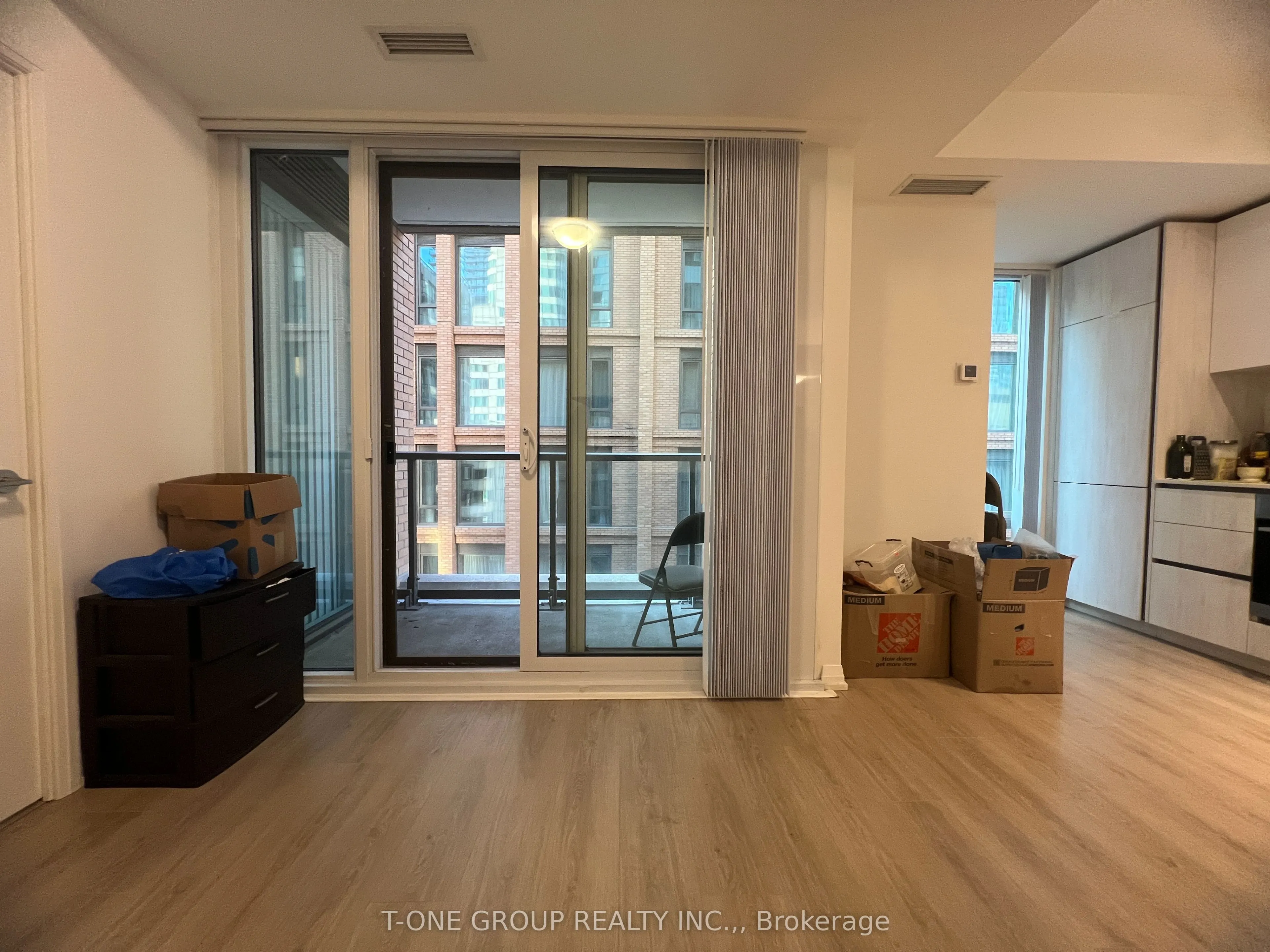 8 Widmer Street, #1103