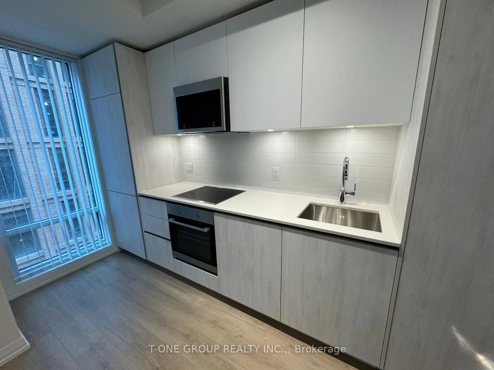 8 Widmer Street, #1103
